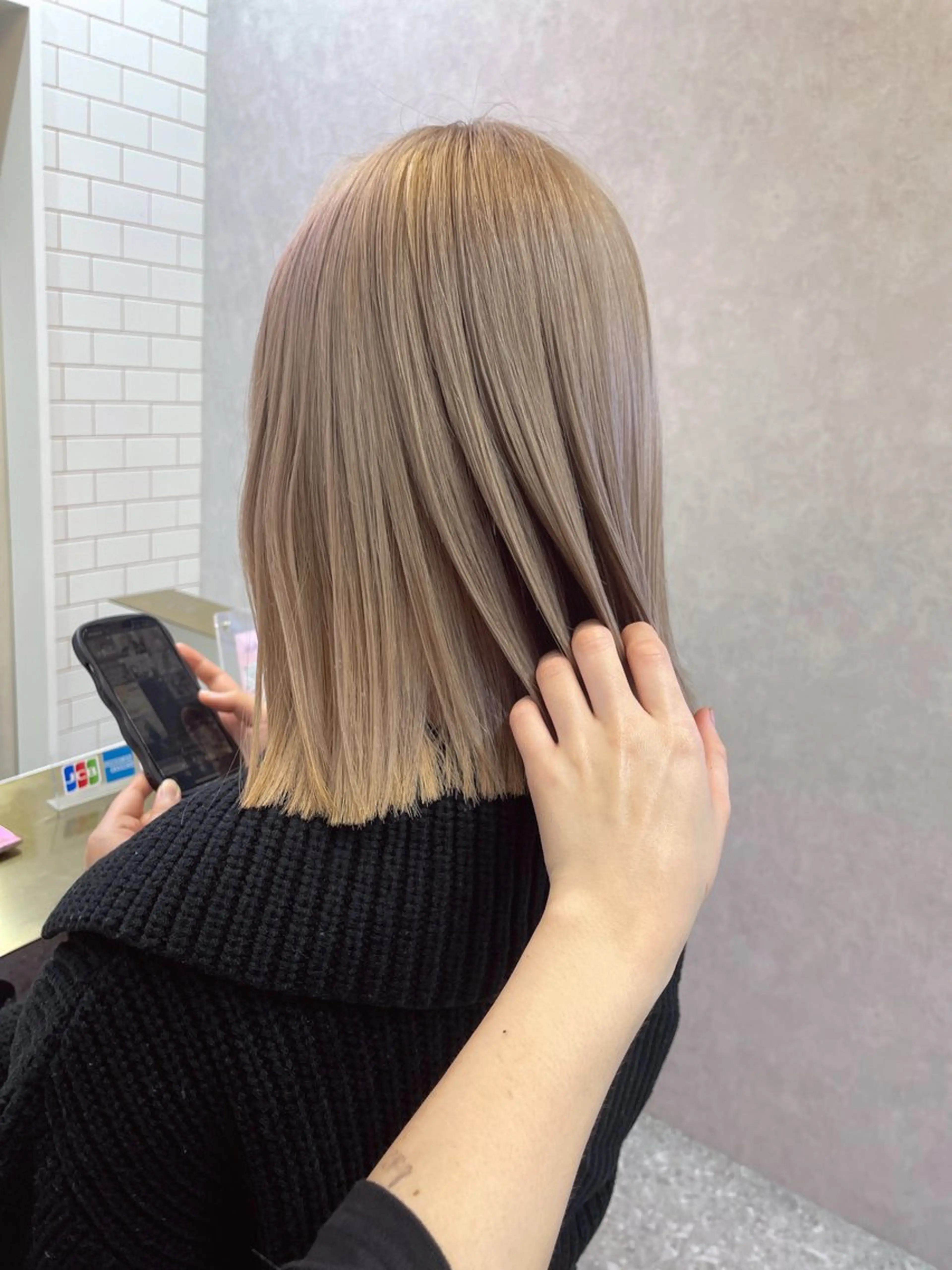 ミディアム ボブ 韓国風ヘア レイヤーカット トリートメント ヘアカラー rina／ベージュ ワンホン/韓国ヘアのヘアスタイル