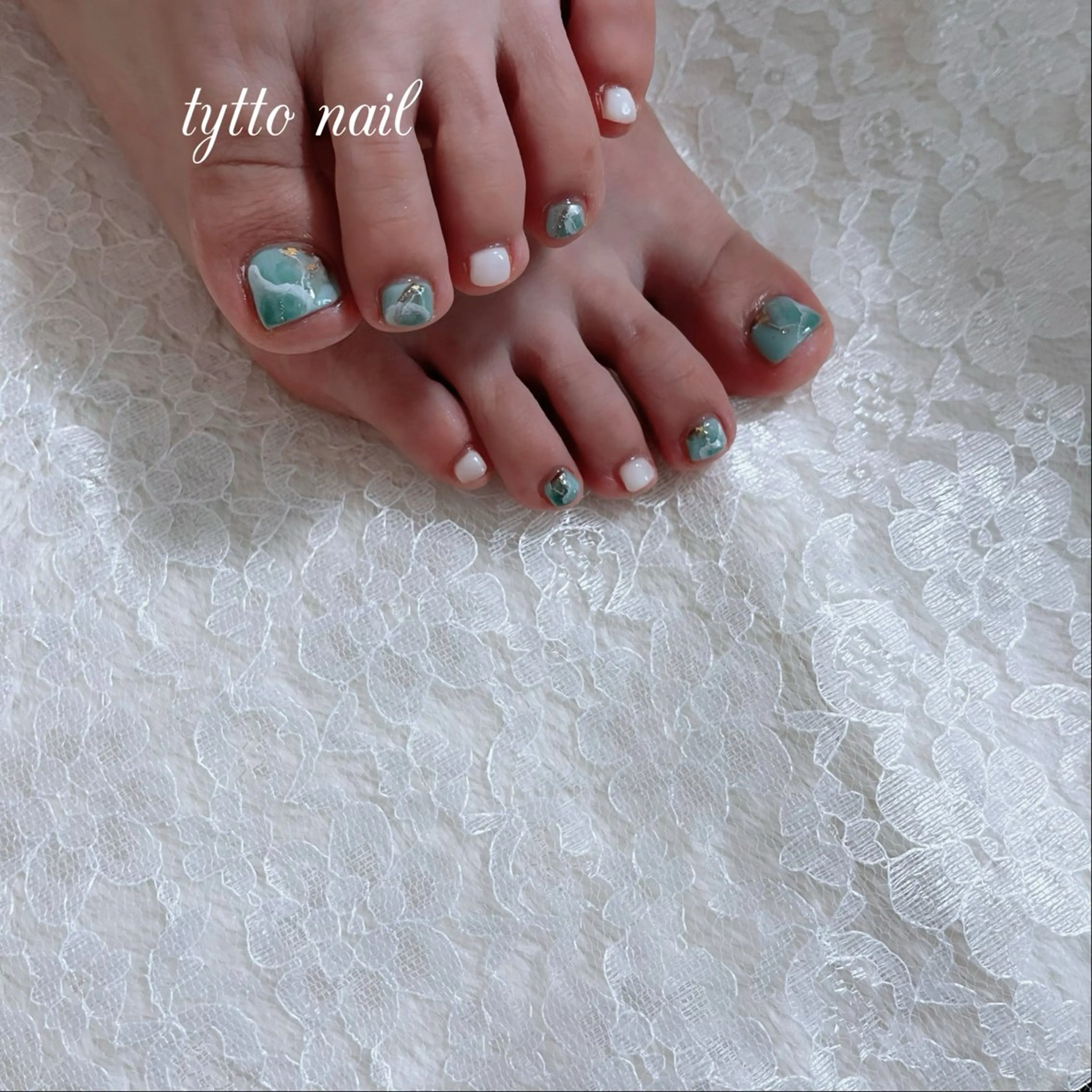 ネイル アートネイル ブルー フットネイル 水色 ニュアンスネイル ハンドネイル tytto nail ❤︎‪‪eri‪‪のネイルデザイン