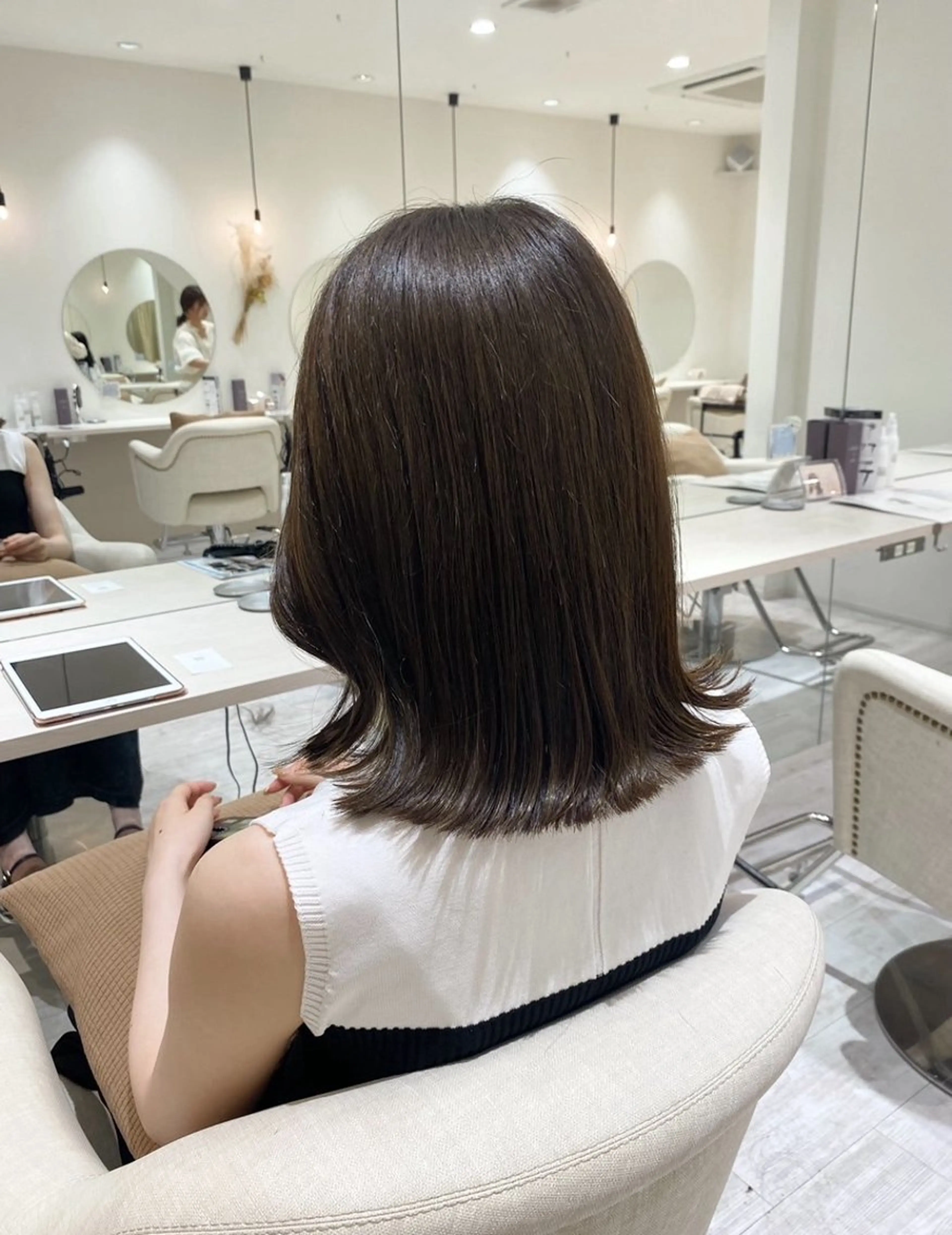 ミディアム カラー ベージュカラー 透明感カラー オリーブベージュ Ｆ.まひろ🎀 暖色カラー／ベージュのヘアスタイル