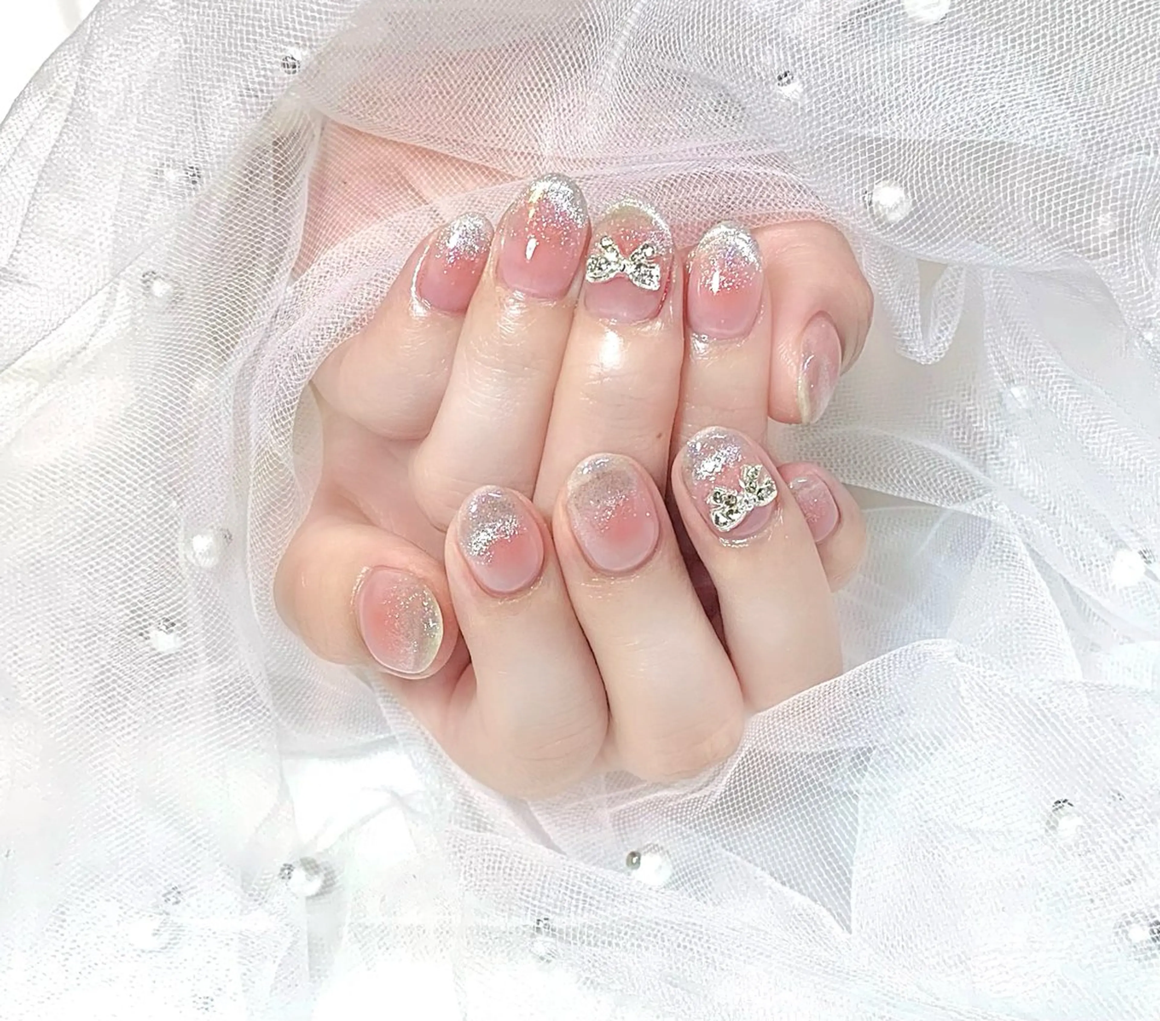 ネイル チークネイル グラデーション 韓国ネイル マグネットネイル ピンク ハンドネイル Chat　noir所属・【chatnoir】 MIYUのネイルデザイン