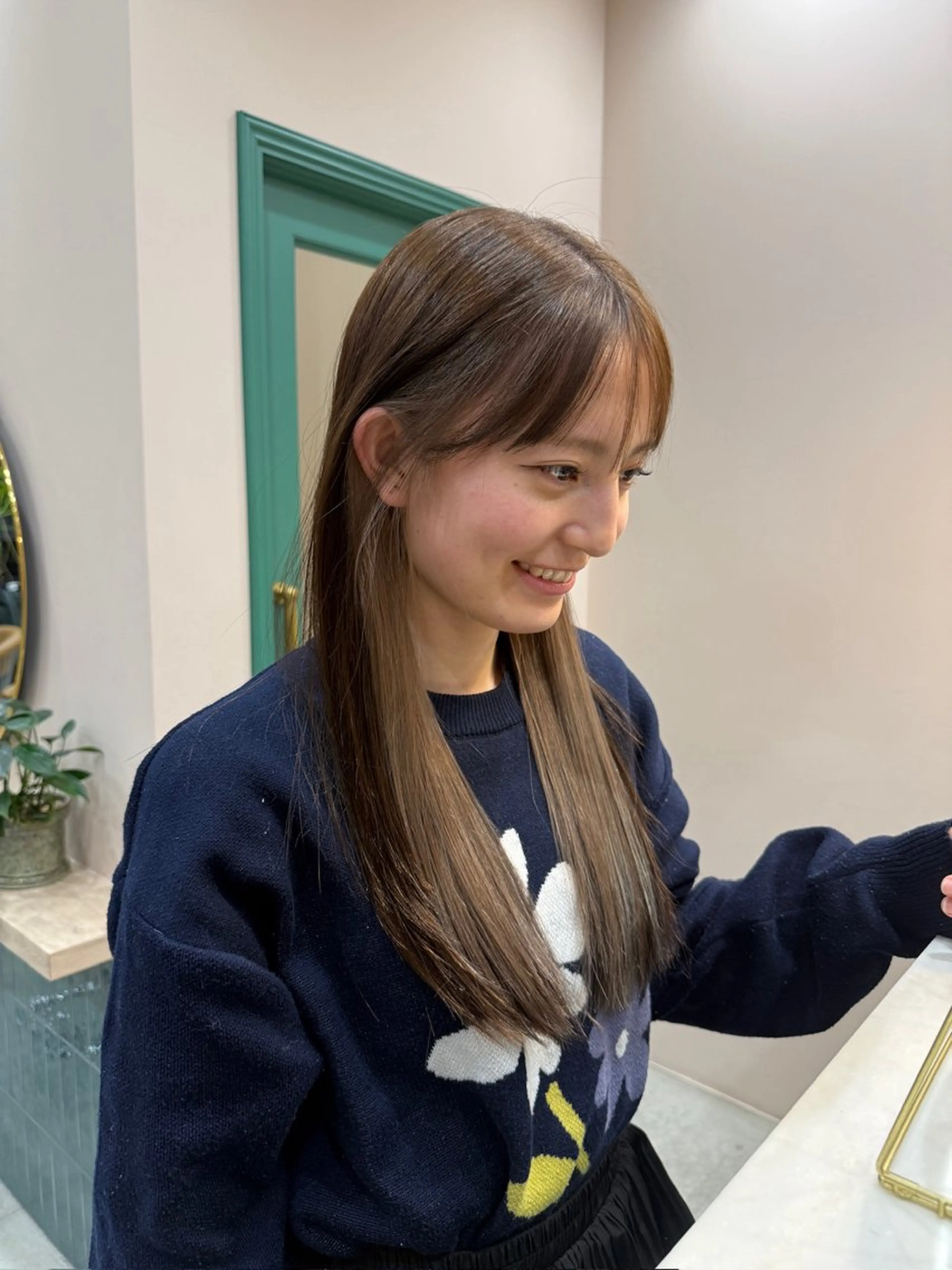 カラー イヤリングカラー igggy所属・松岡 茉和のヘアスタイル