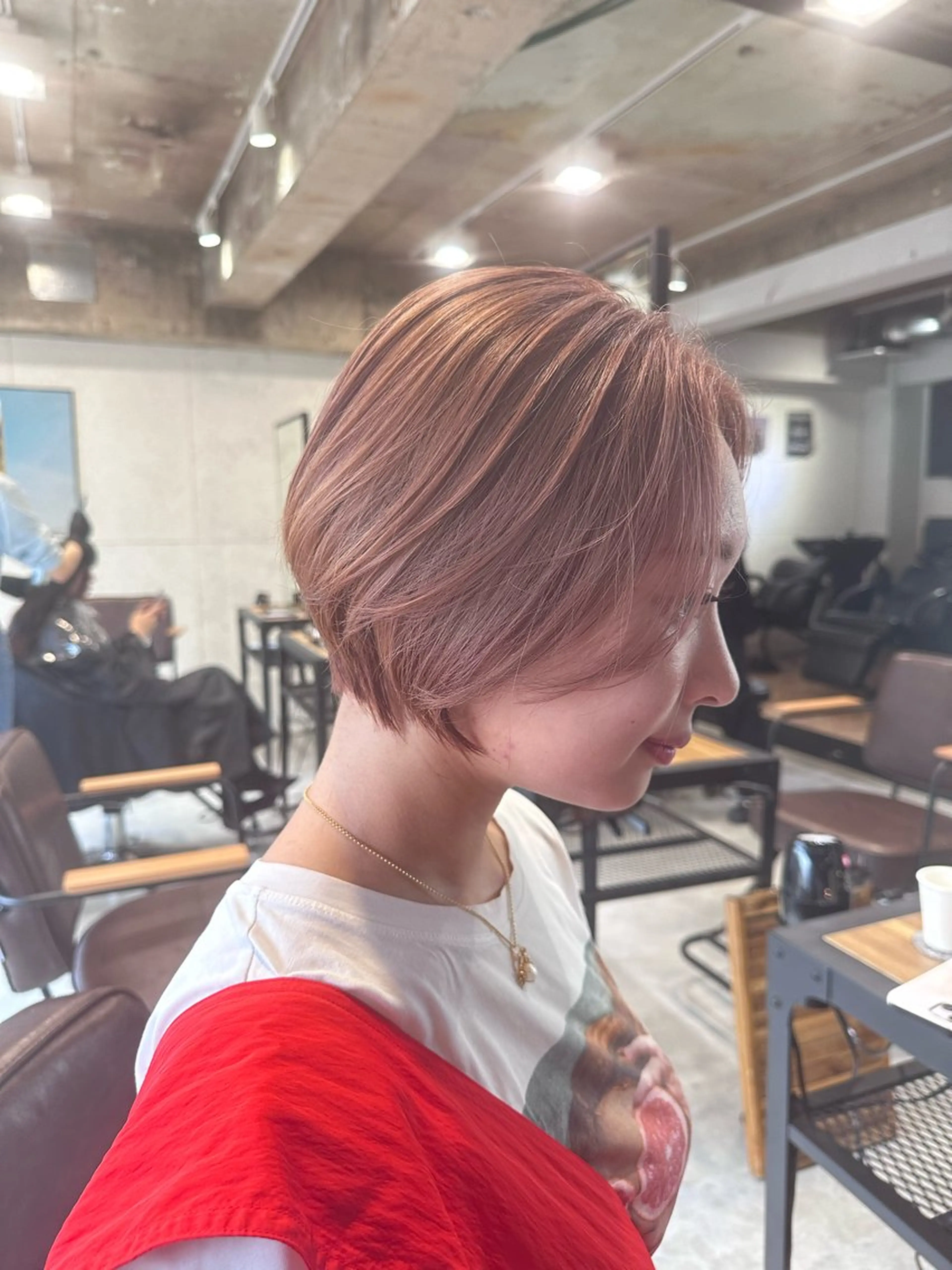 ミディアム 顔まわりレイヤー 韓国風ヘア レイヤーカット ローレイヤー 縮毛矯正 Masena所属・【必ず似合わせます】 川口航平のヘアスタイル