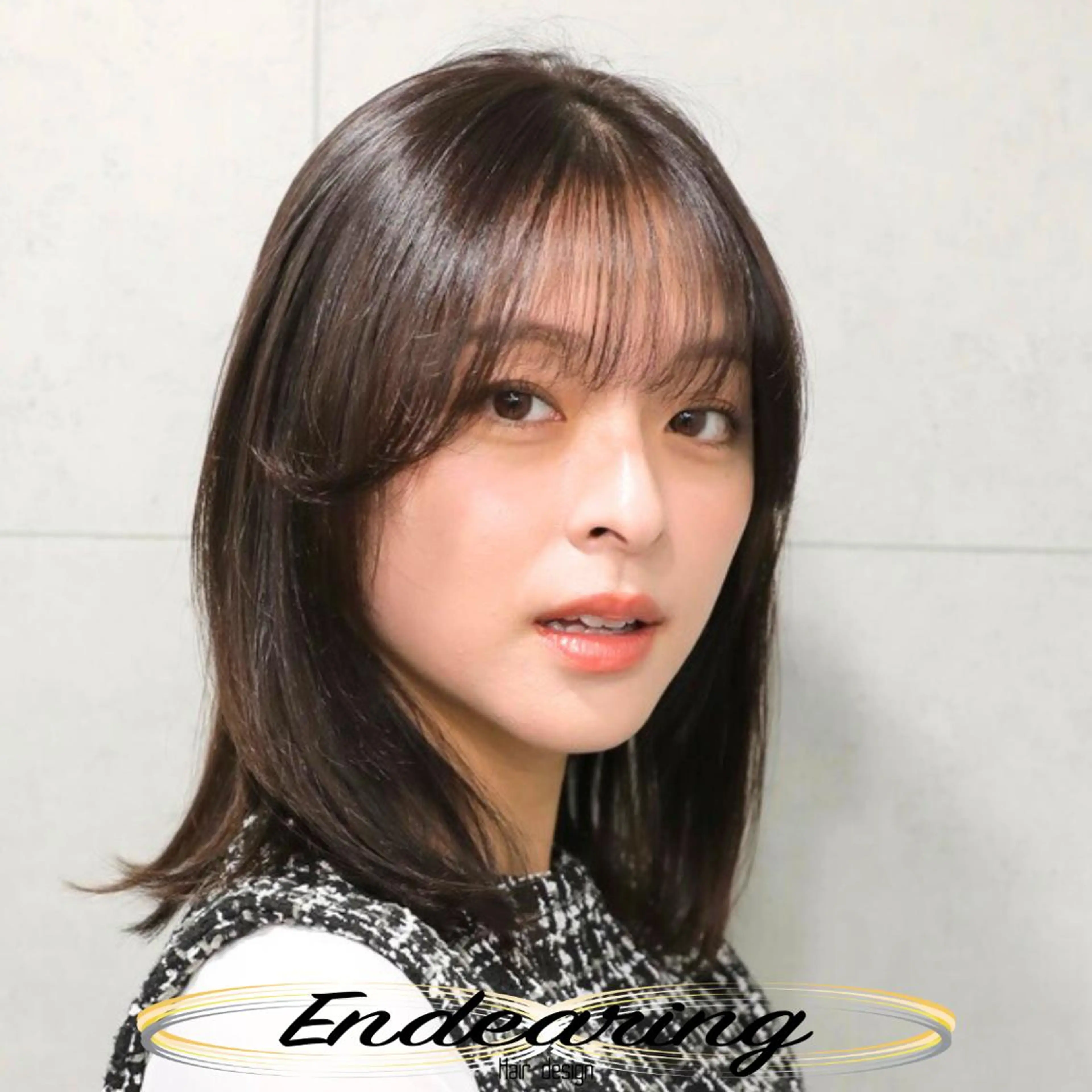 セミロング 顔まわりレイヤー レイヤーカット 似合わせカット 外ハネヘア カット ヘアカラー Endearing 銀座/レイヤーカットのヘアスタイル