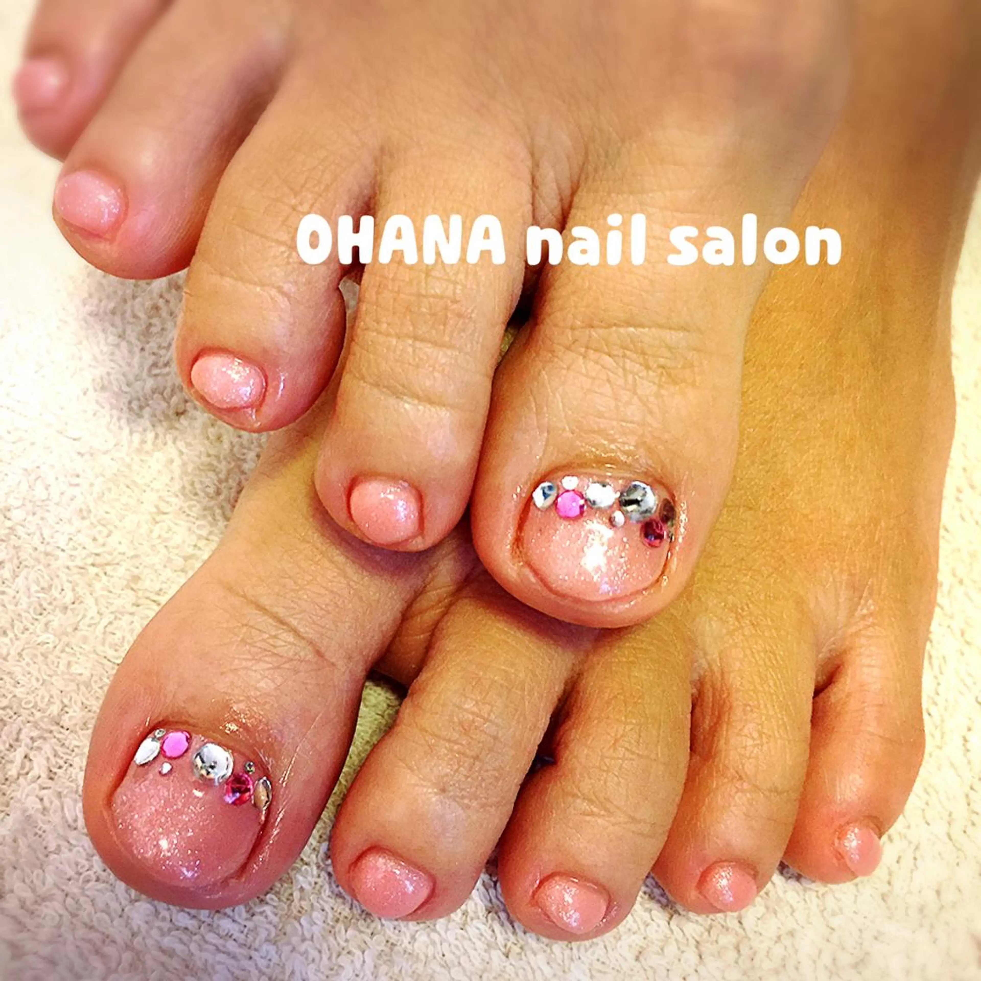 ネイル フットネイル ジェルネイル キラキラネイル ラメ(グリッター) シンプルネイル 那覇🏝️台湾人 ネイリストSHIUのネイルデザイン