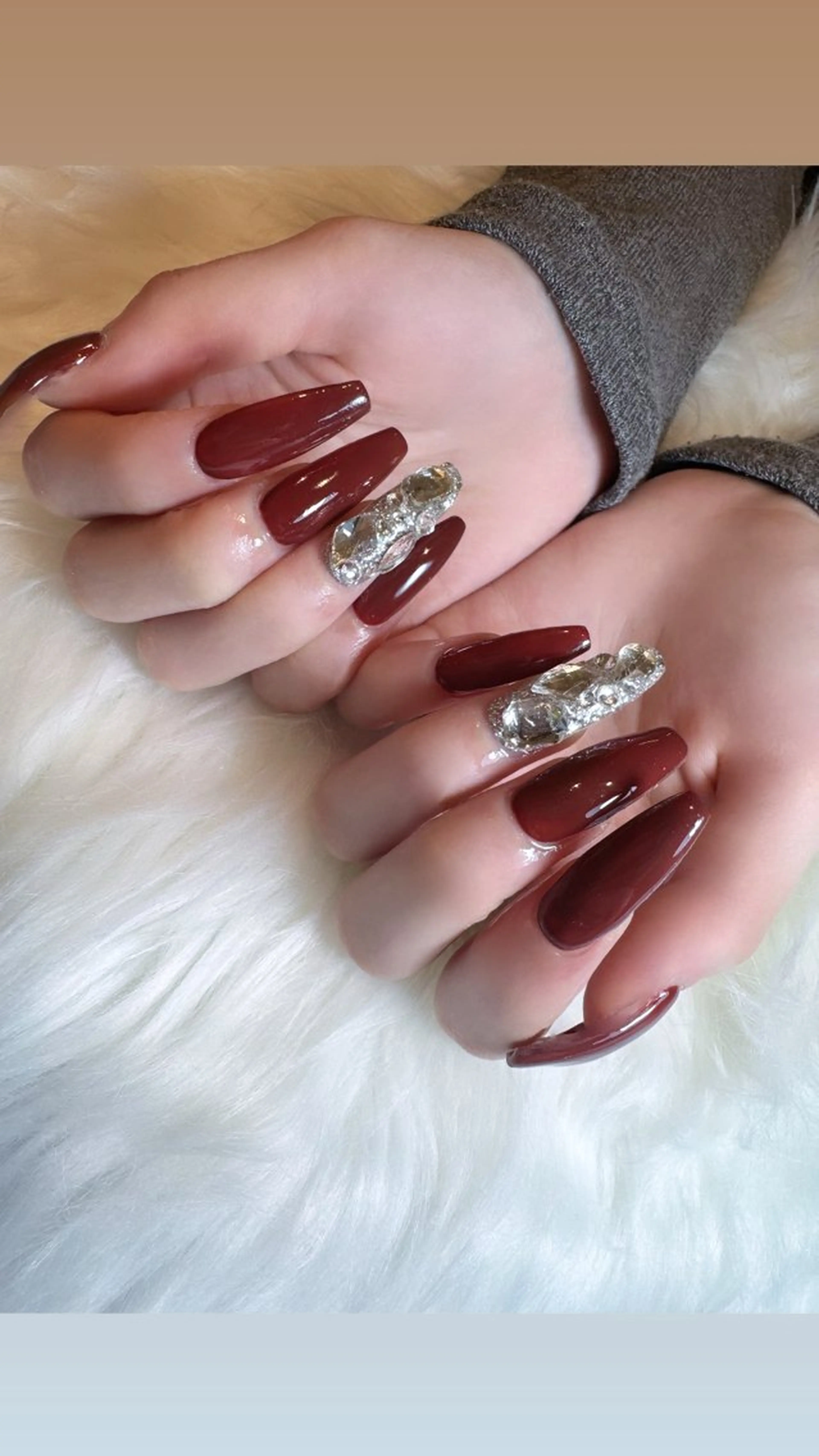 ネイル 長さ出し キラキラネイル ロングネイル ハンドネイル よこやま🐩💭 eight nailのネイルデザイン