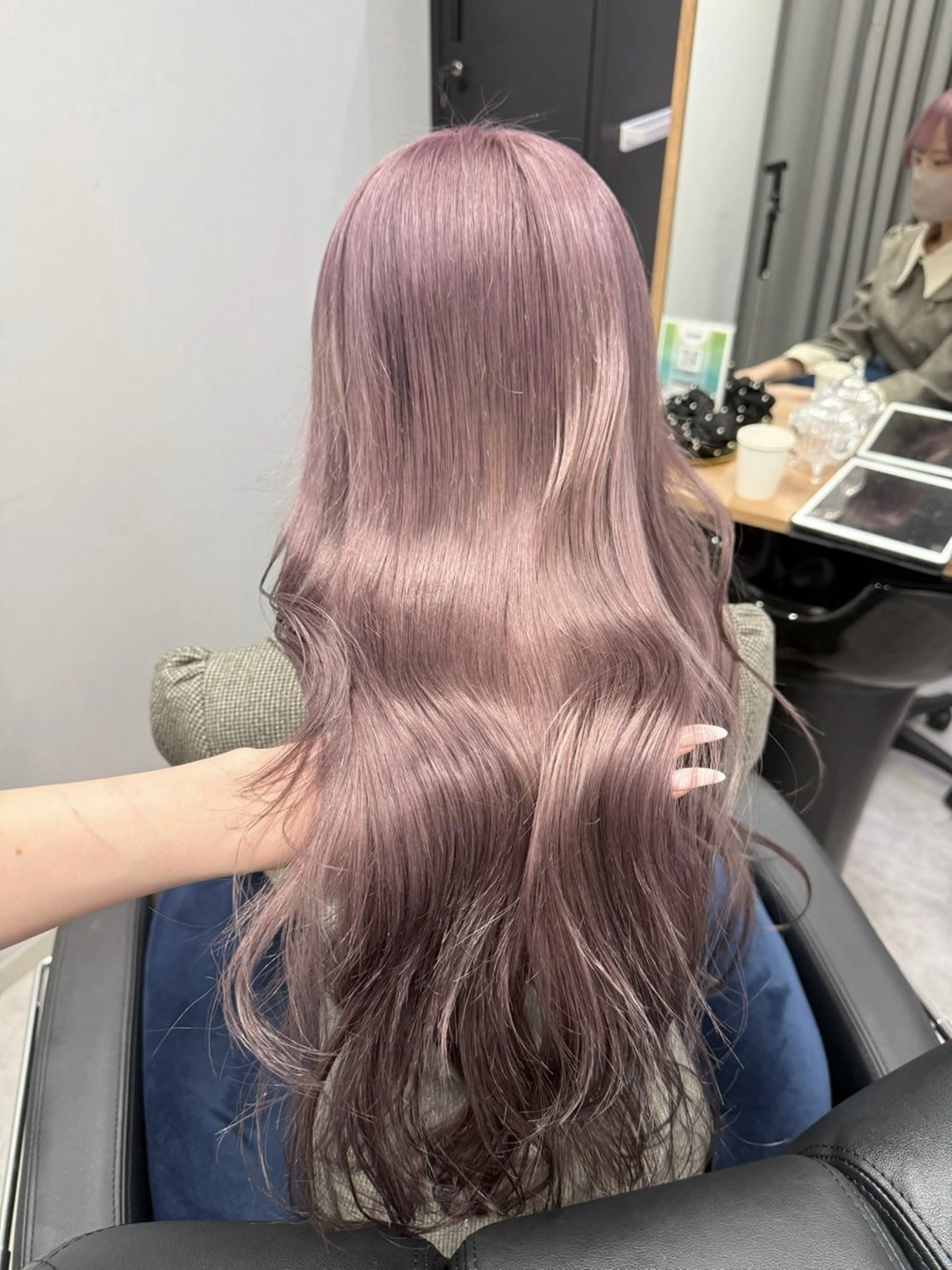 ロング ヘアカラー ハイトーン×艶カラー 🤍MIZUKIのヘアスタイル