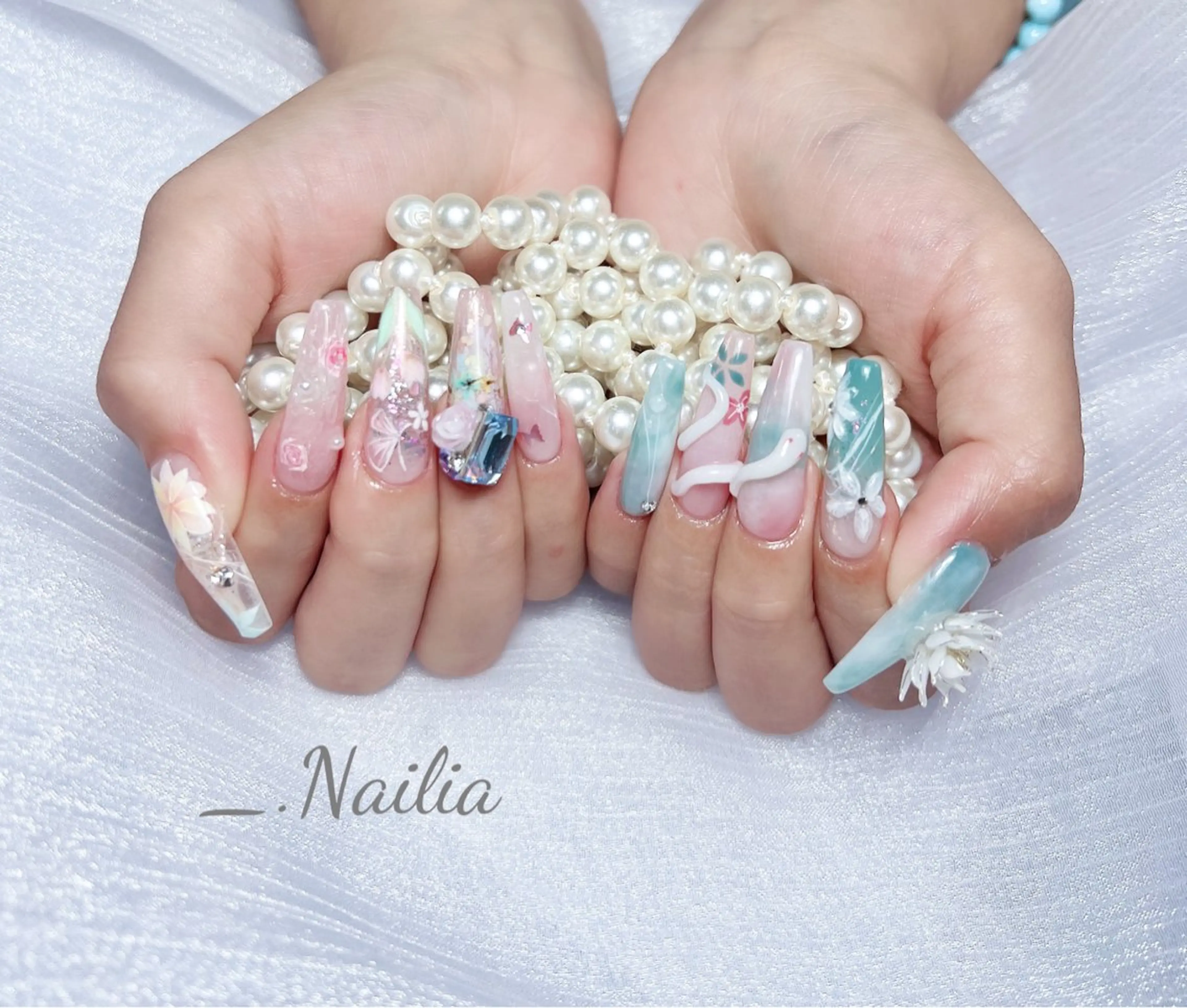 ロング 韓国風ヘア Nailia Nail salon所属・Nailia nail salonのネイルデザイン