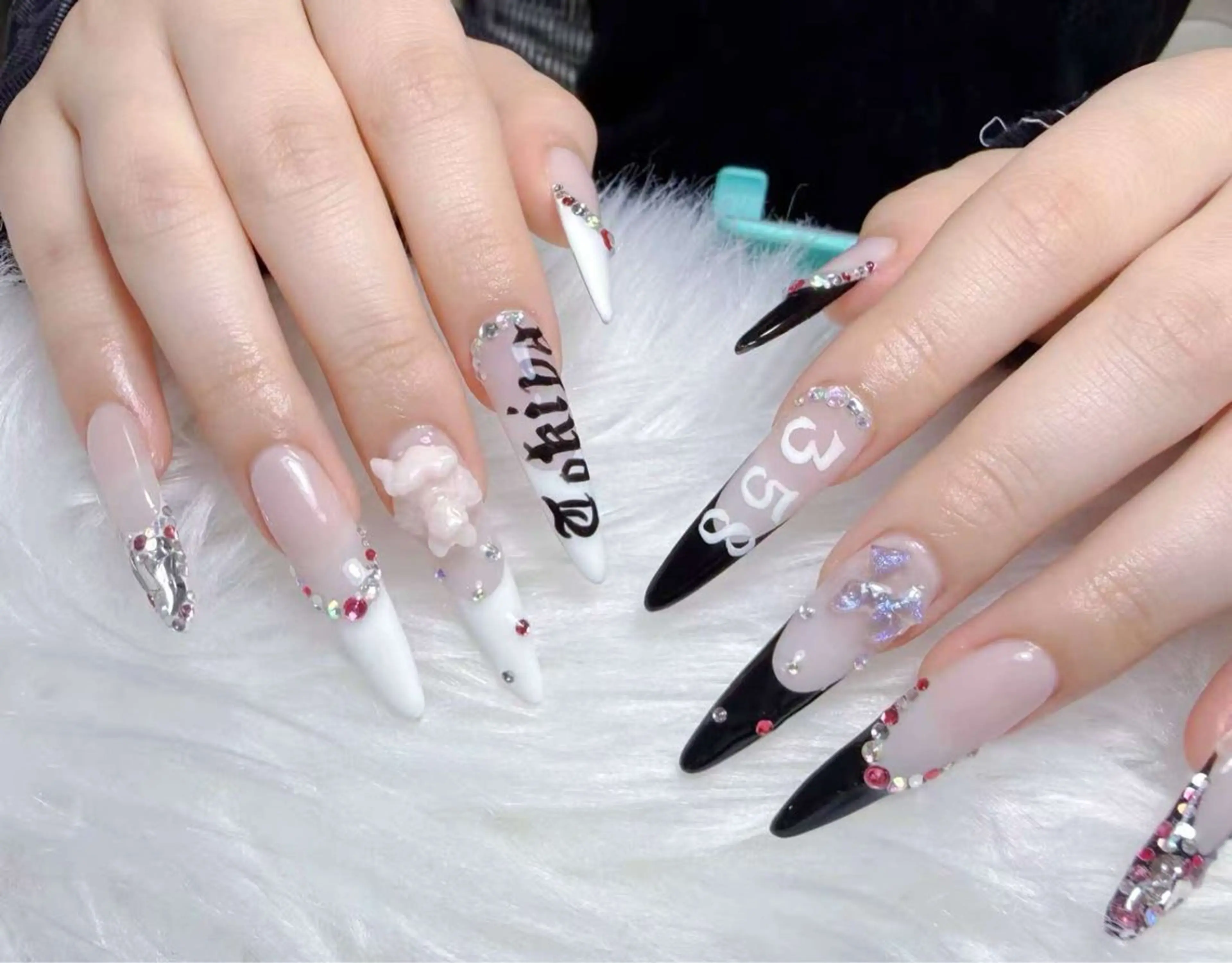 New Open【期間限定】チップ長さ出し10本+アートやり、パーツ付け放題🍒🍒初回ジェルオフ無料の写真