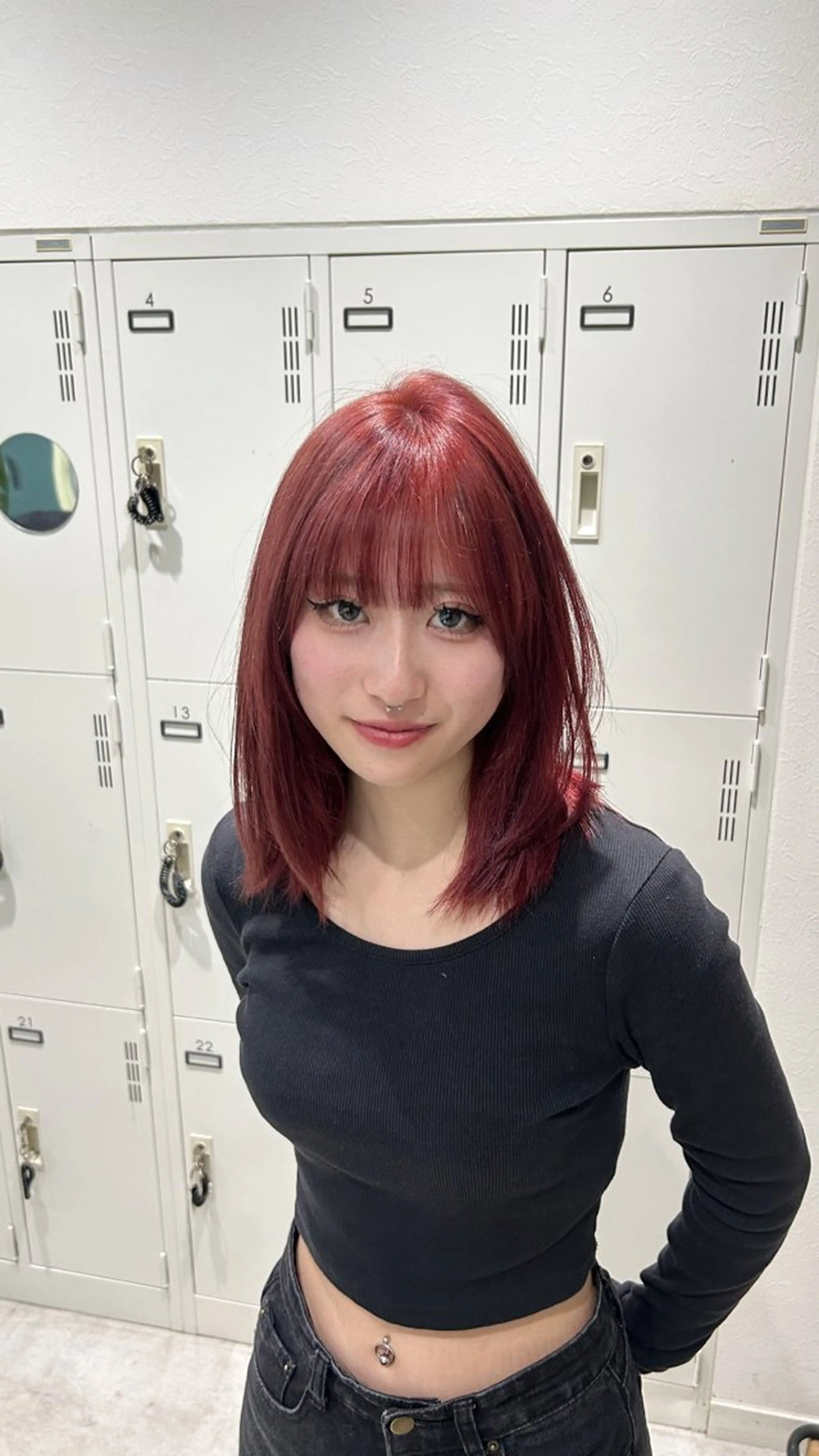 ミディアム 縮毛矯正/ブリーチ 無しWカラーのヘアスタイル