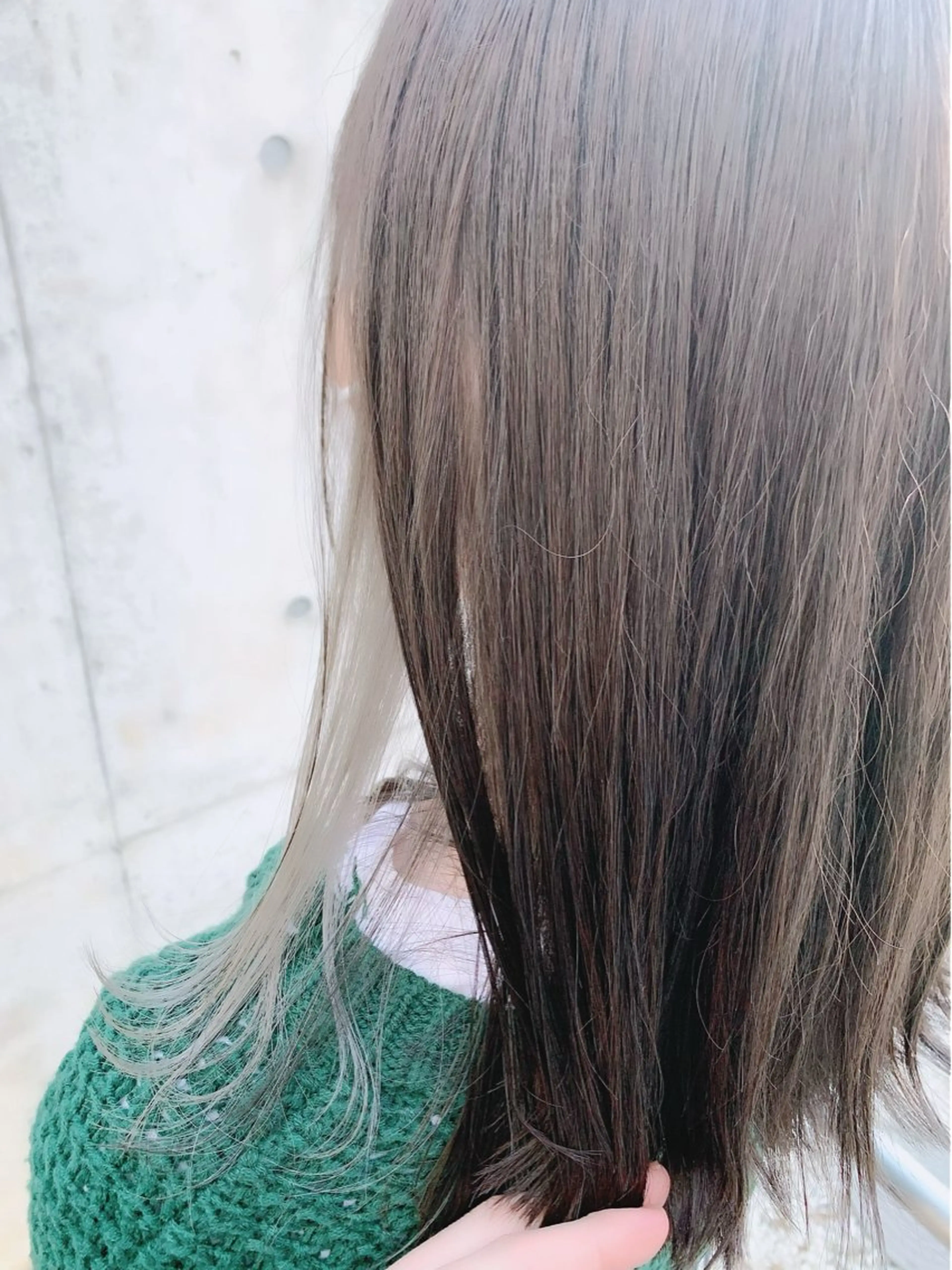 セミロング カラー ブリーチ ヘアカラー トリートメント La fith hair bath ラフィスヘアーバース所属・御坂 (ミサカ)のヘアスタイル