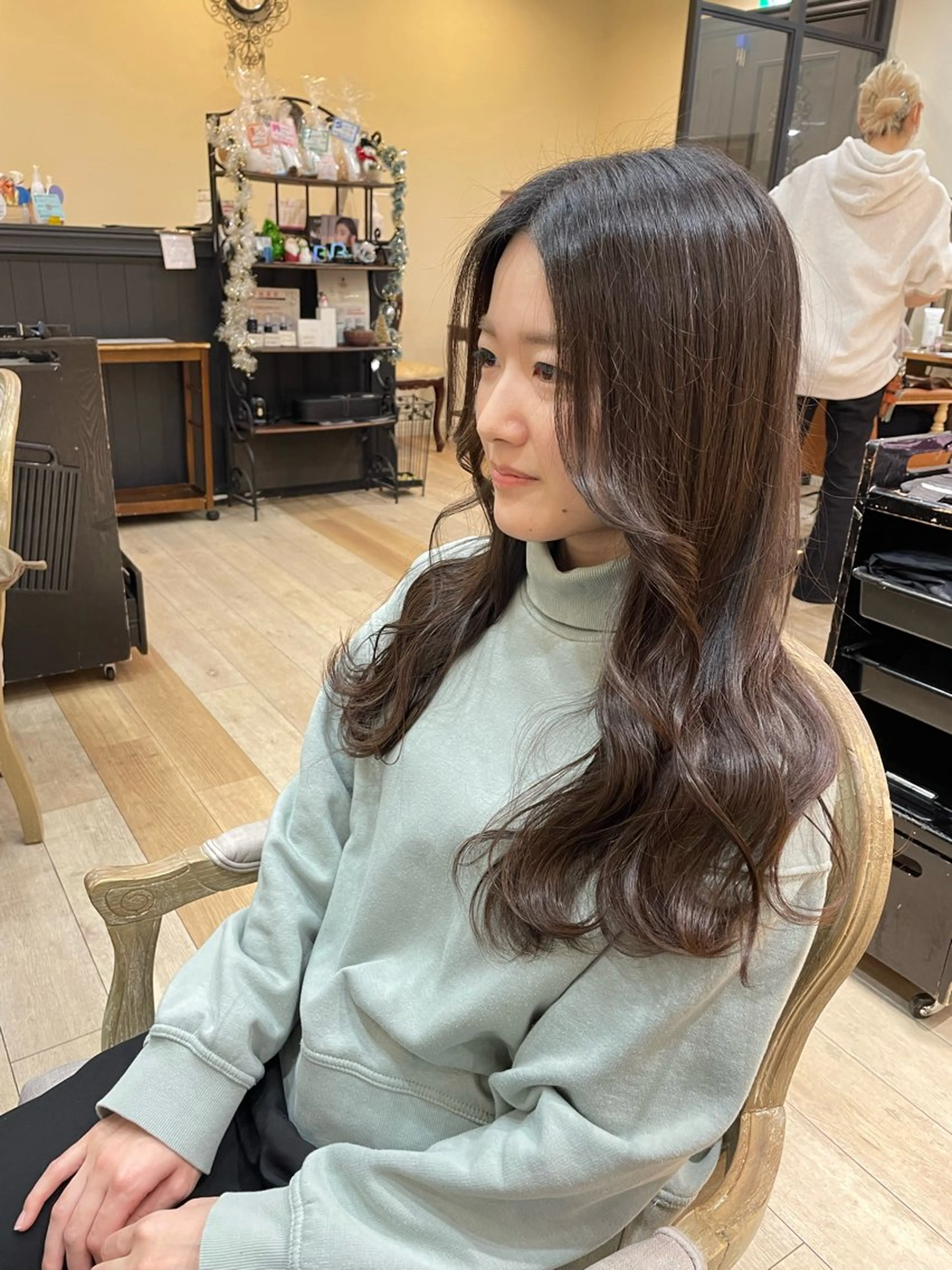 ロング 亀川蓮 Agu hairのヘアスタイル