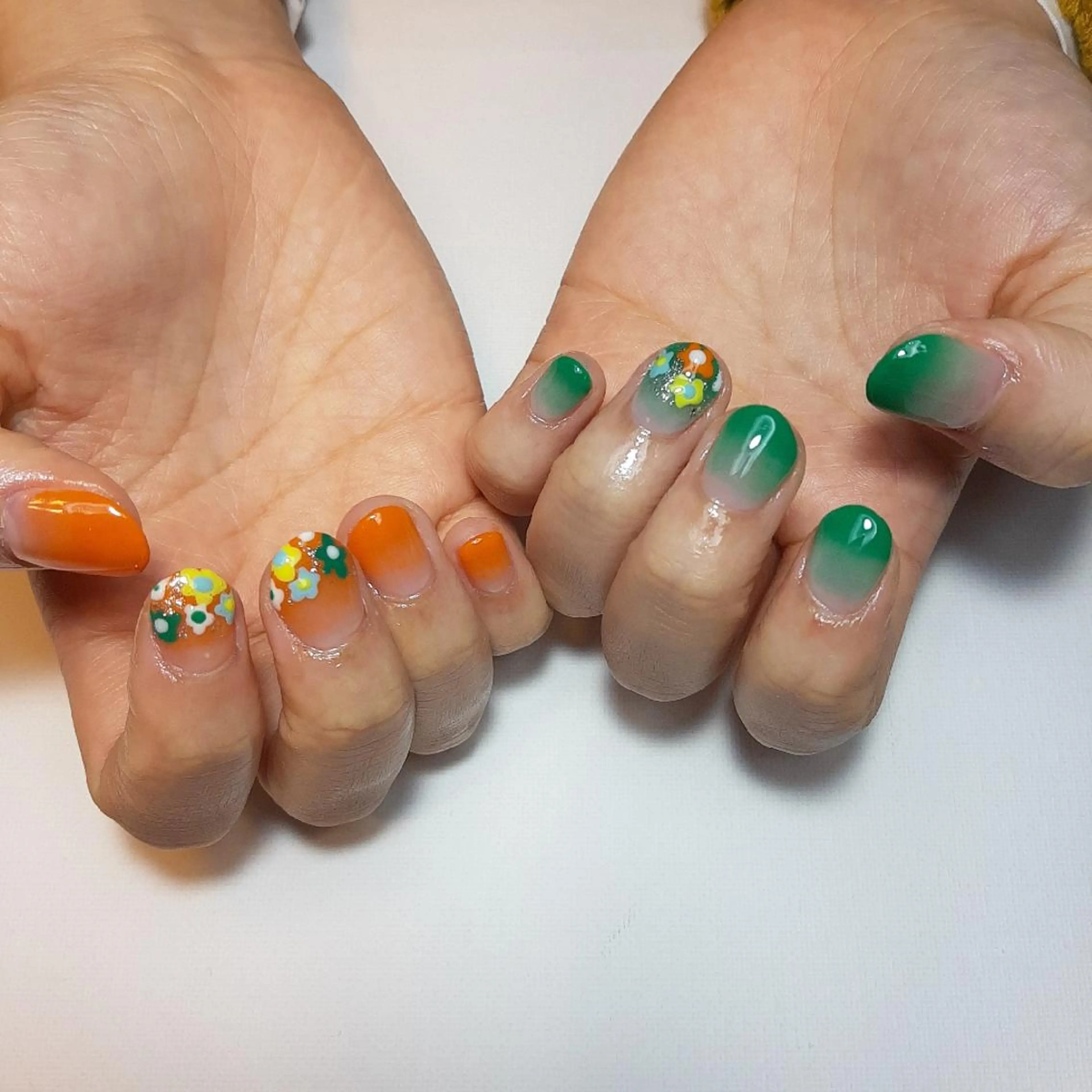 ネイル フラワーネイル グラデーション 卒業式 owlnail /持込みデザイン専門のネイルデザイン