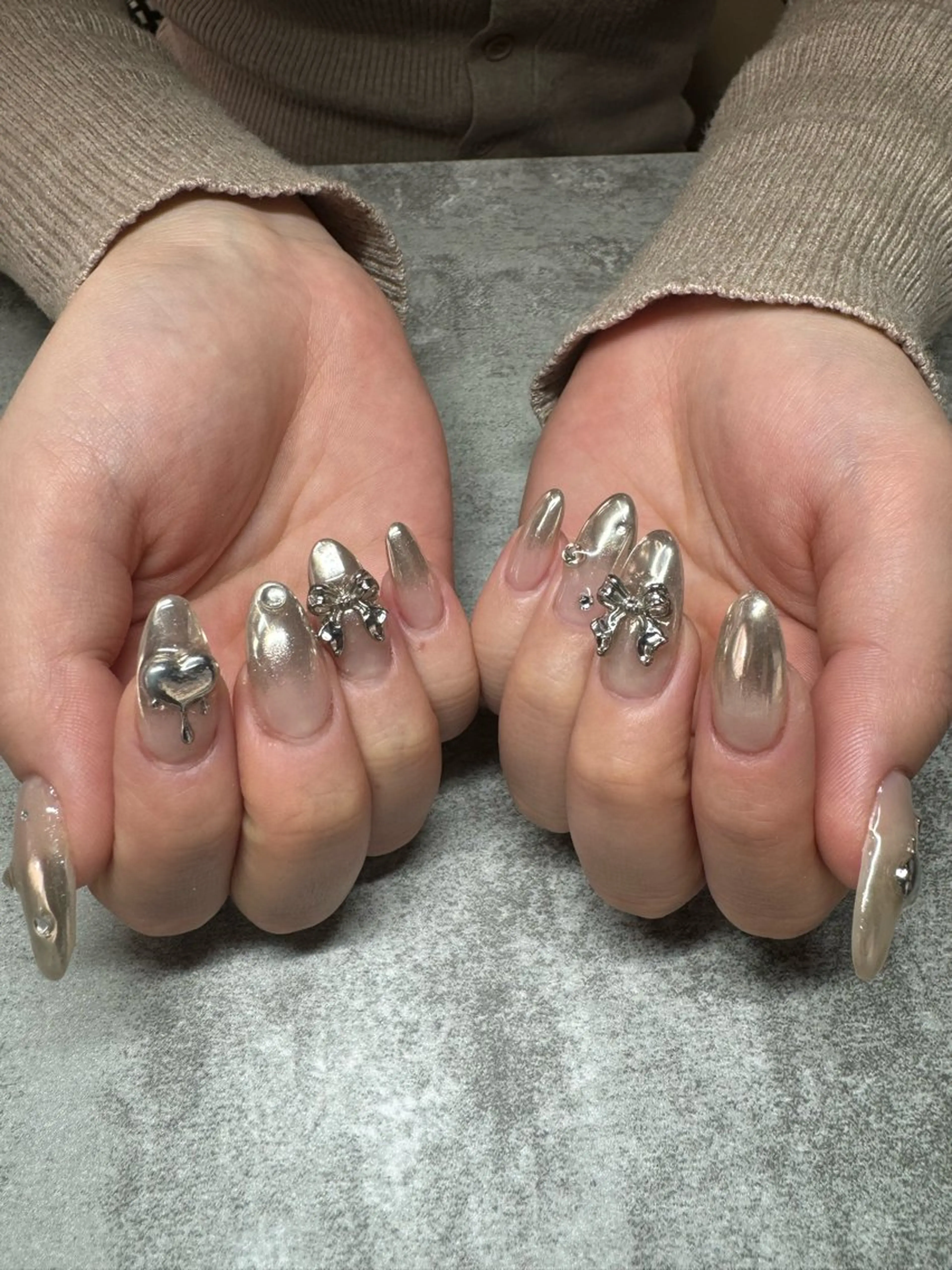 ネイル ミラーネイル ETOILE BEAUTY【エトワールビューティー】所属・ETOILE HARUNAのネイルデザイン