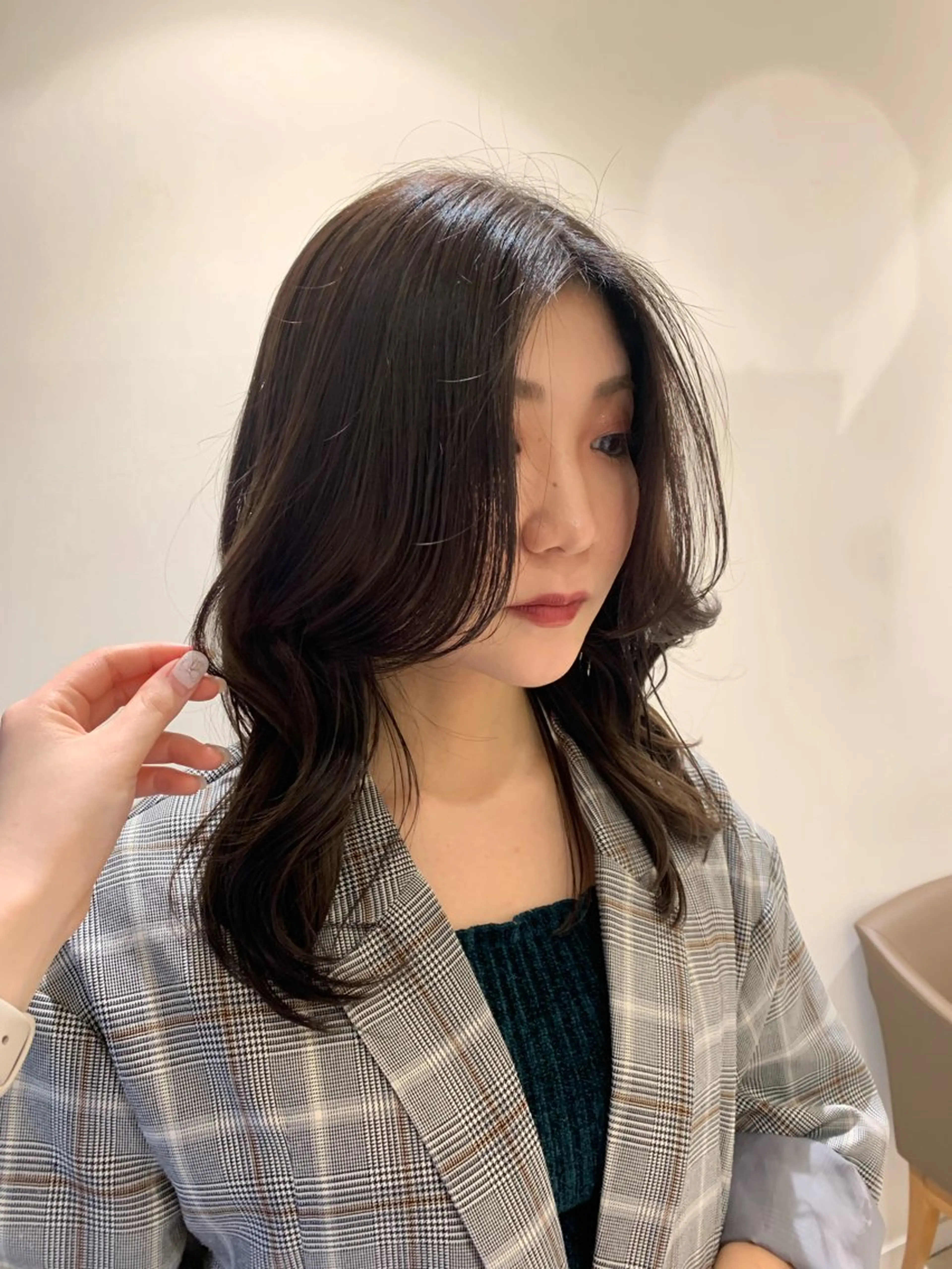 セミロング 韓国レイヤー🪽 耳ツボジュエリーのヘアスタイル