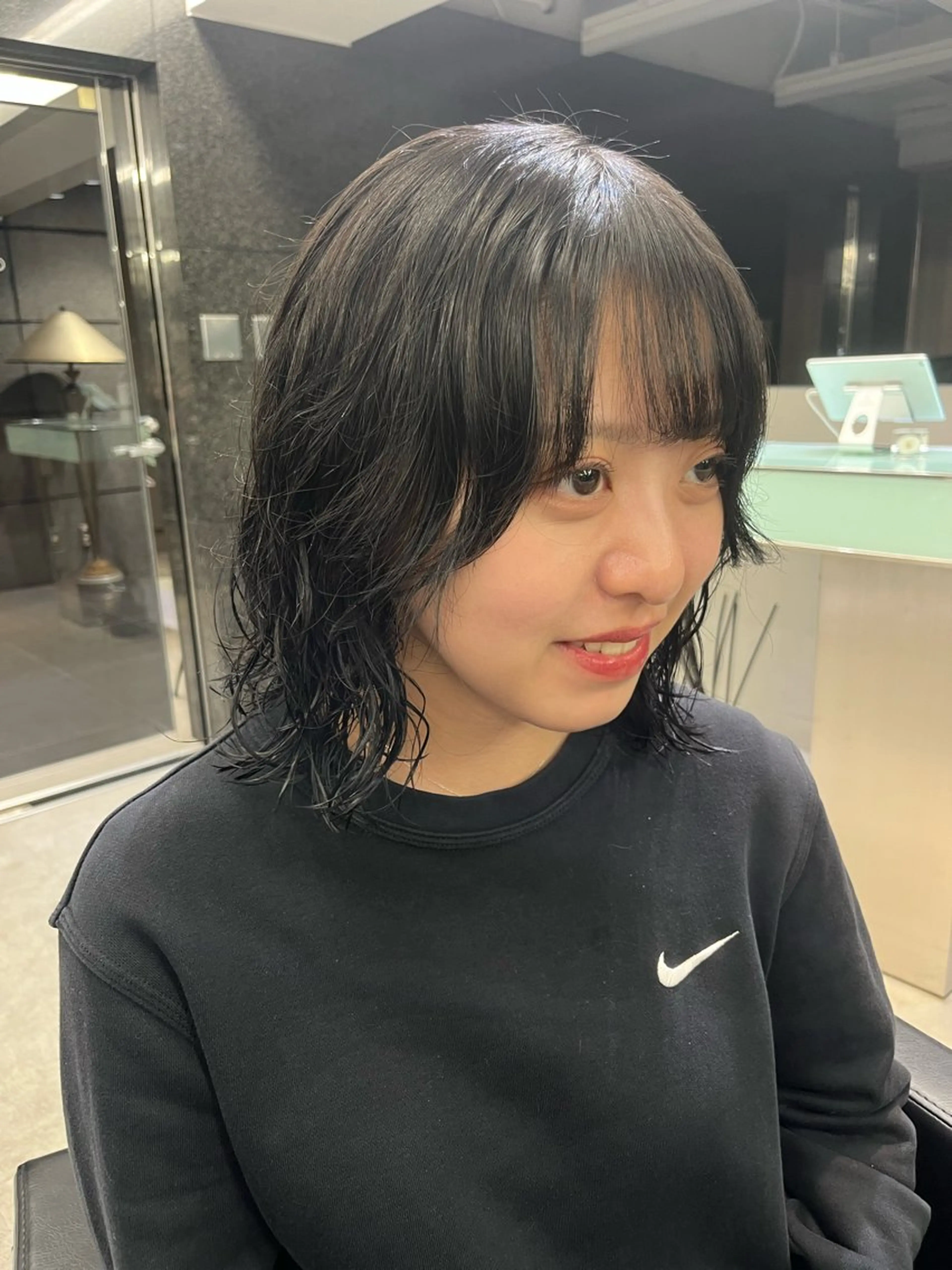 ミディアム パーマ ミディアムパーマ ボブ カット パーマ トリートメント ボブ/プツッとボブ/ 暖色カラー/モエのヘアスタイル