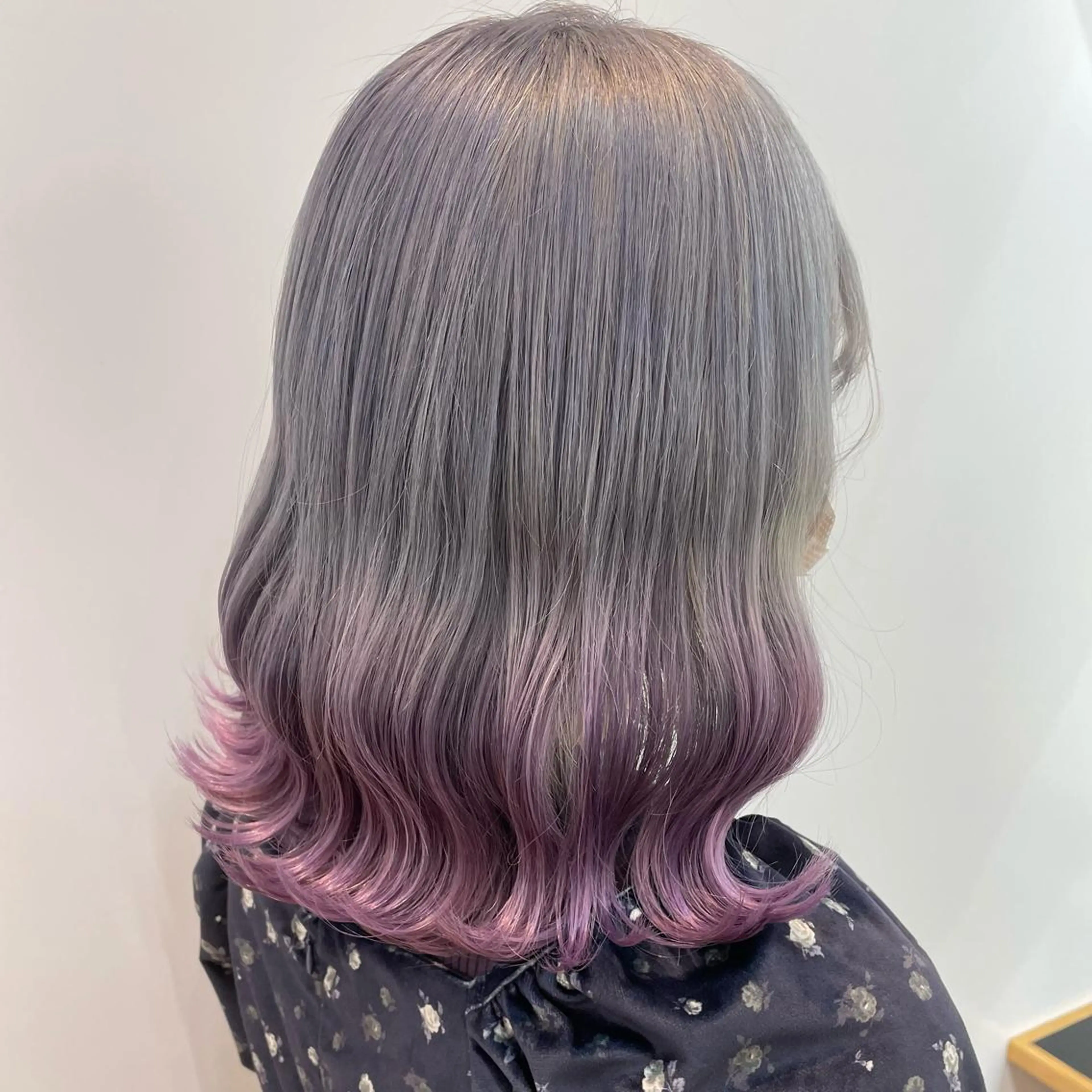 ミディアム カラー ハイトーン/ウルフ /小澤凌祐🦕のヘアスタイル