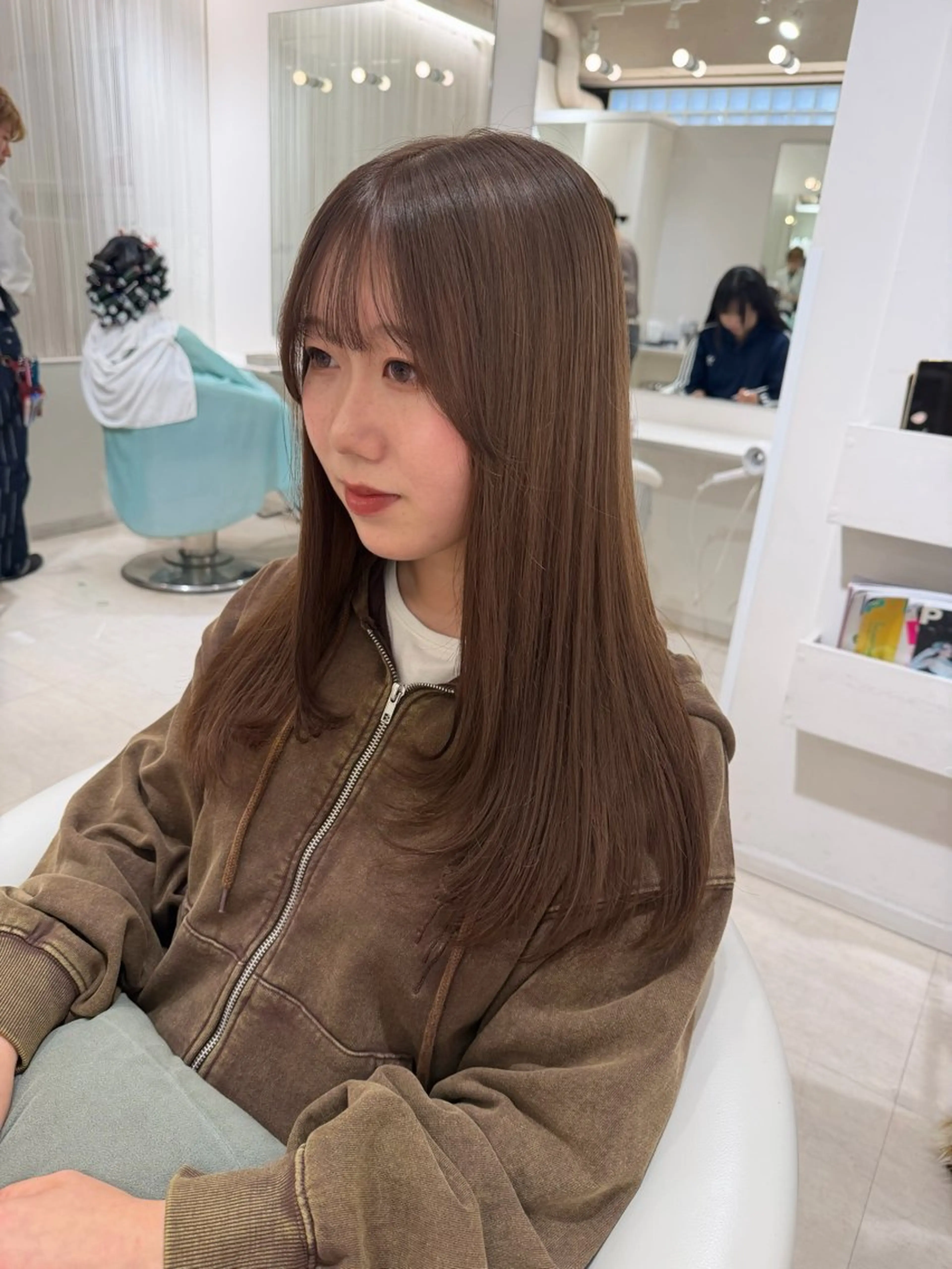 セミロング カラー ParveMix 🩶🫧入江 香名のヘアスタイル