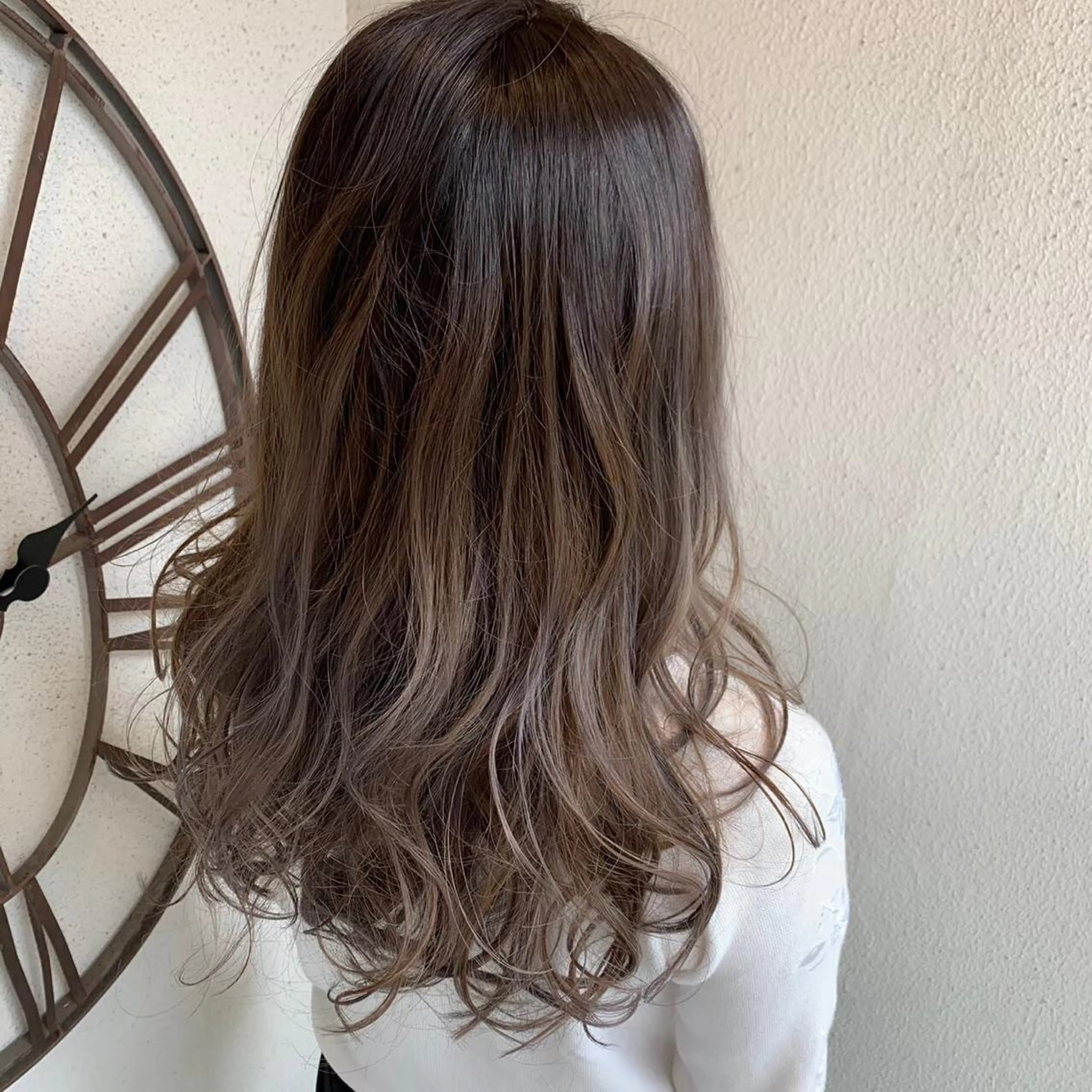 ロング カラー Sanctuary 南森町店のヘアスタイル