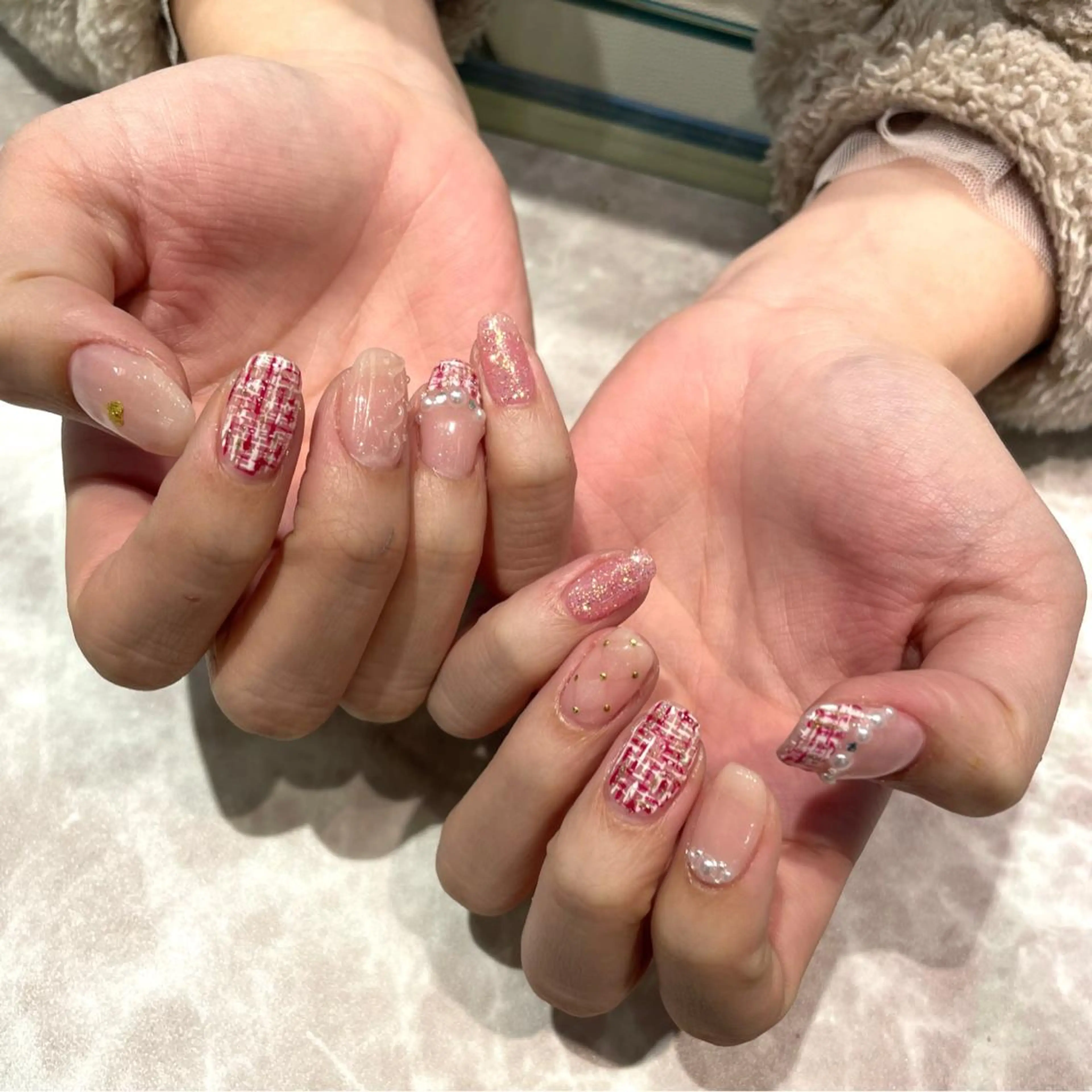 ネイル アートネイル ストーンネイル ツイードネイル Liora所属・nail mnのネイルデザイン