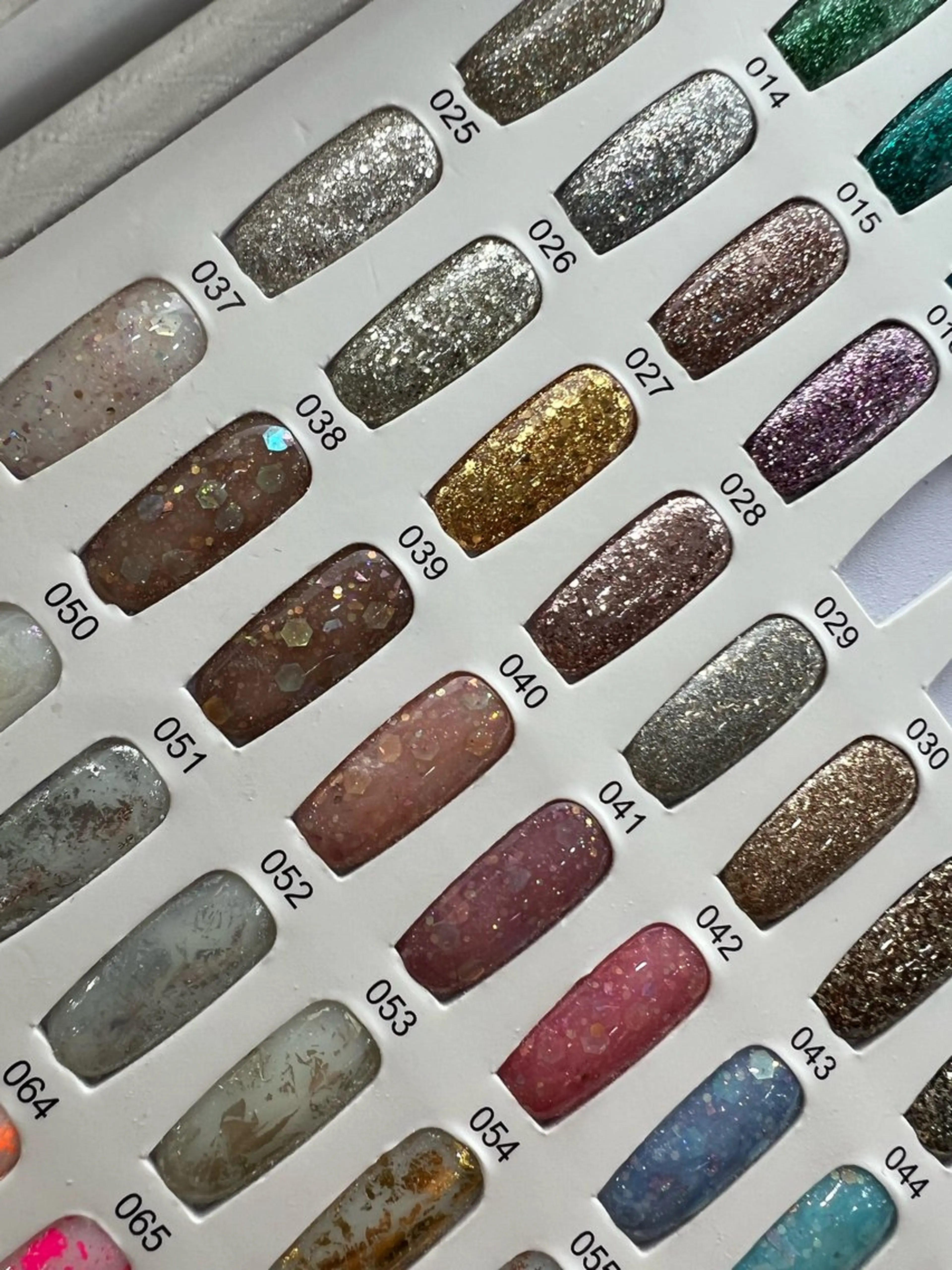 ネイル NAIL&EYES LAX尼崎立花パラジェル取扱店所属・LAX 尼崎立花のネイルデザイン