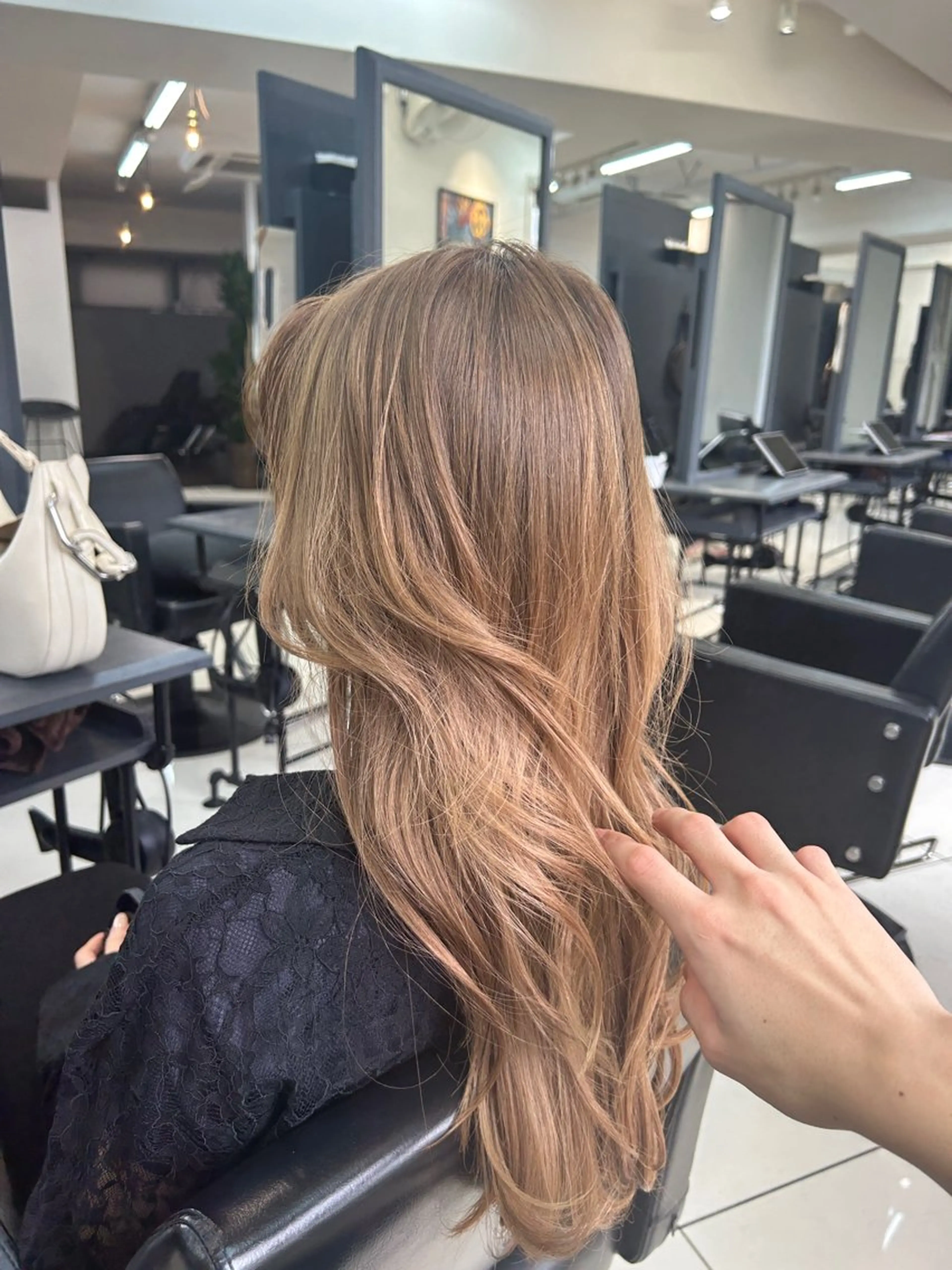 ロング レイヤー×ツヤカラー 渋谷/kougaのヘアスタイル