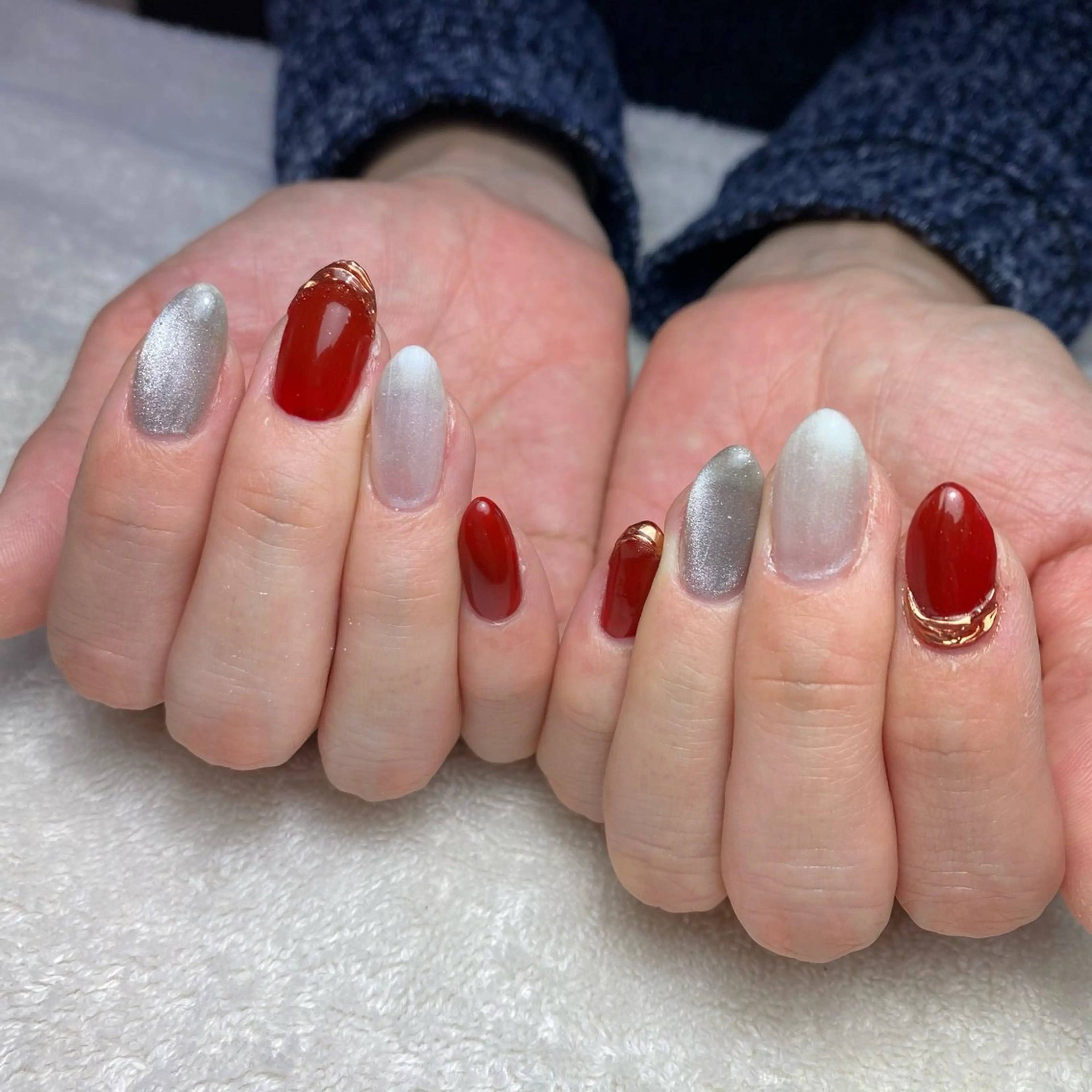 ネイル マグネットネイル ミラーネイル COCO+所属・COCO +のエステ・リラクイメージ