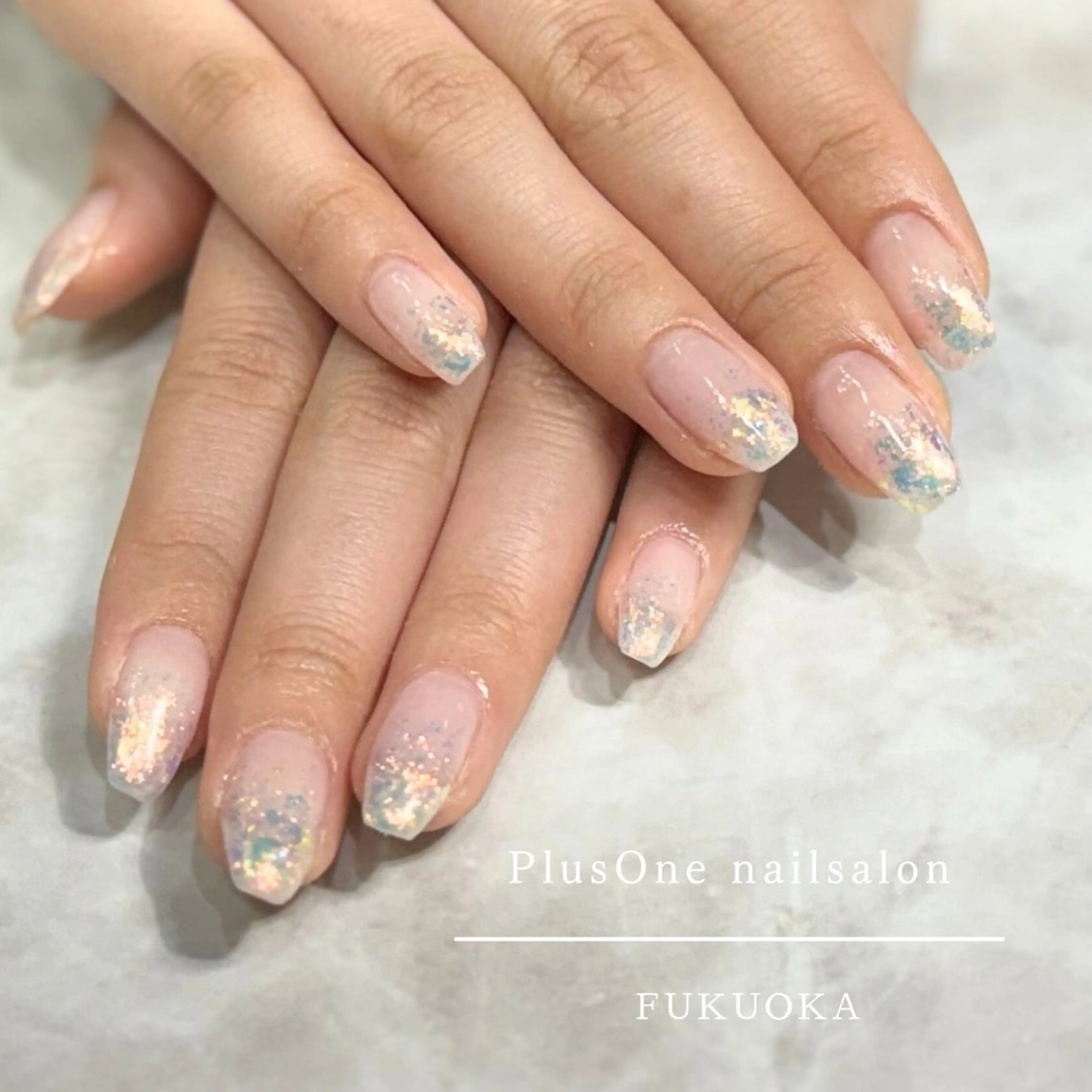 ネイル アートネイル ジェルネイル グラデーション ラメ(グリッター) ラメグラデーション ハンドネイル PlusOnenailsalon所属・粕屋ネイル＆耳つぼ 🫧Natsumiのネイルデザイン