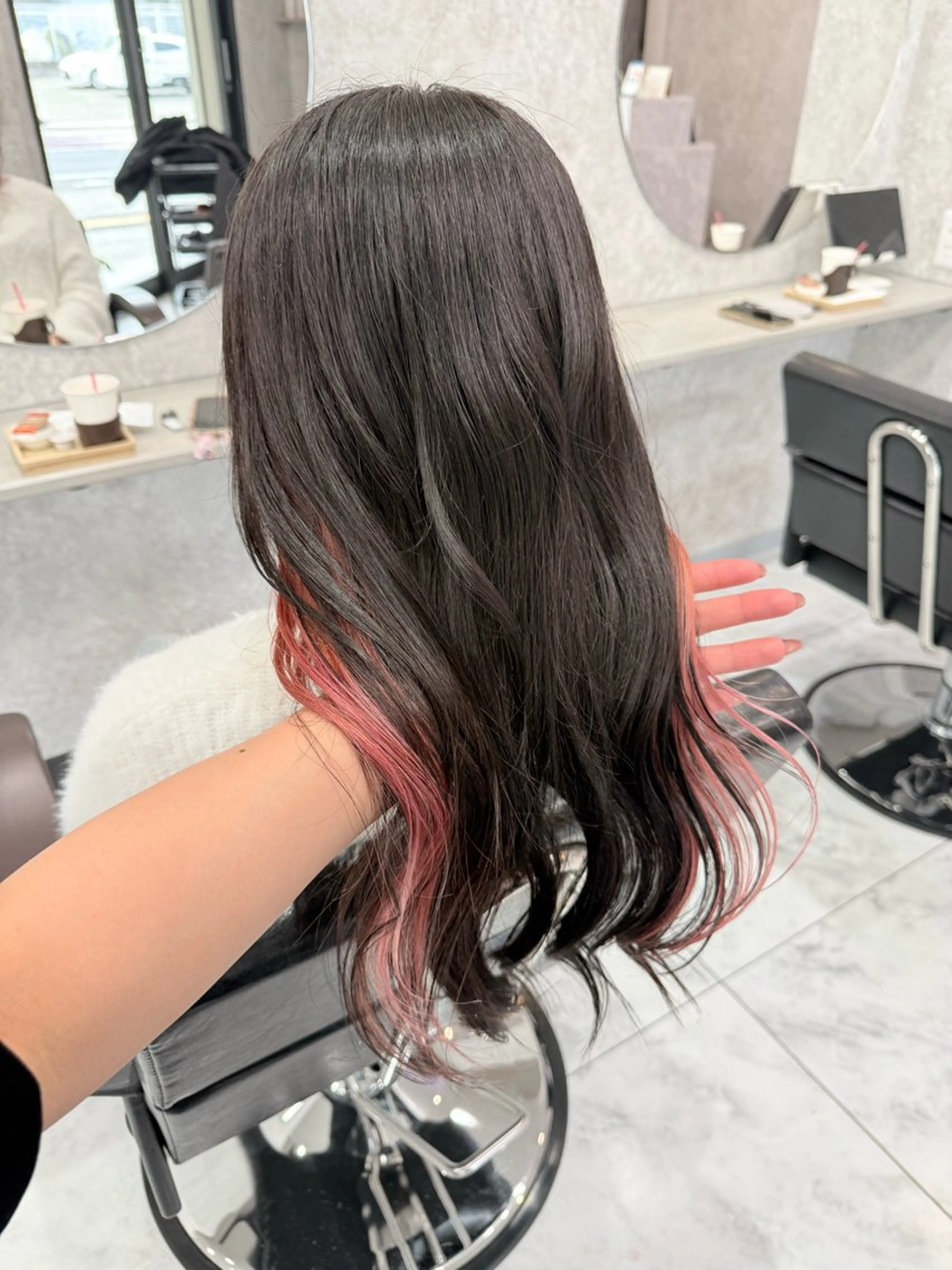 セミロング カラー 🌺ハイトーン🌺 矢葺 なぎさ🌺🌺のヘアスタイル