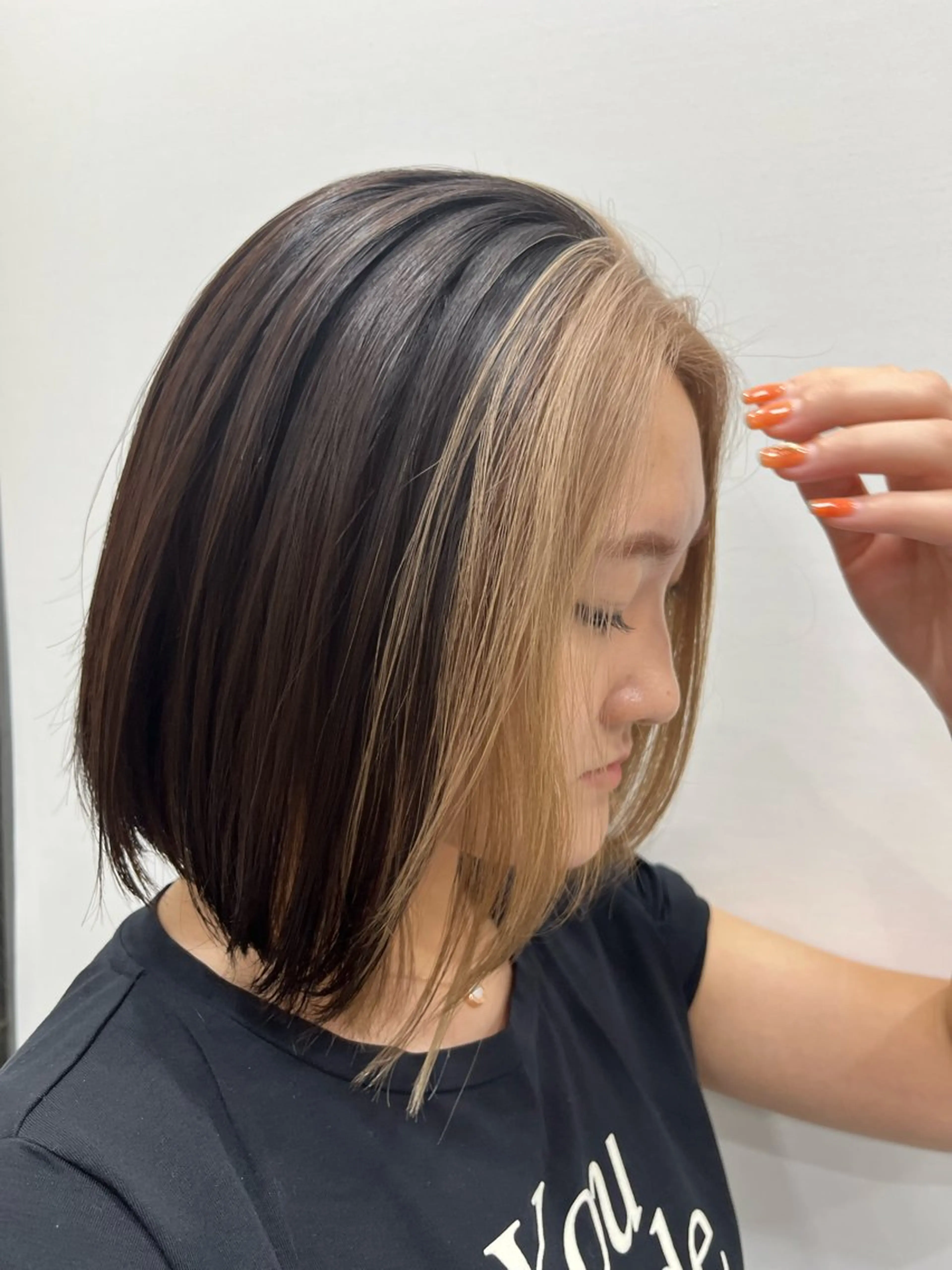 ショート カラー ミストバング イヤリングカラー  フェイスフレーミング 近江 莉佳の眉毛・アイブロウイメージ