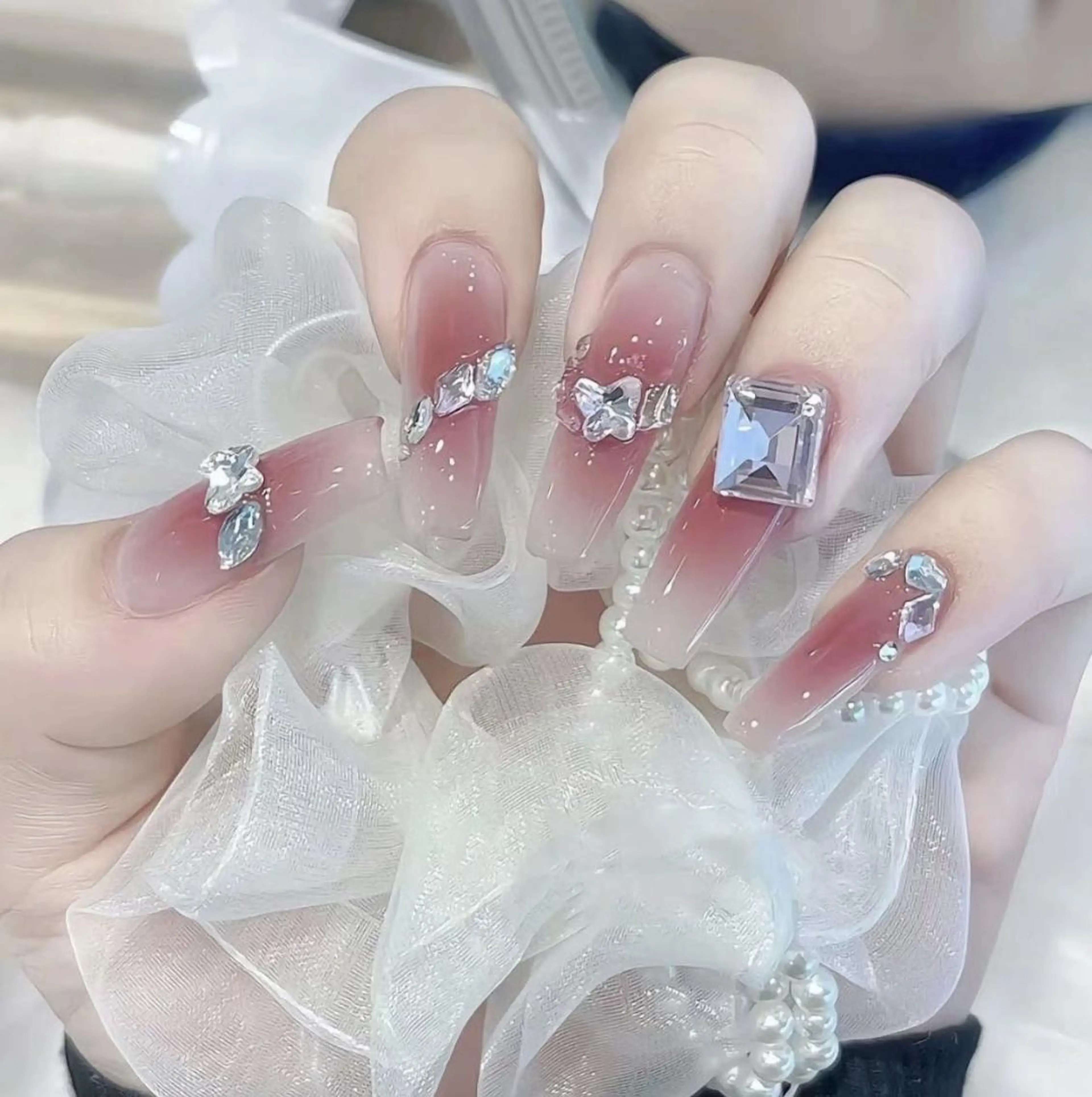 ネイル アートネイル 長さ出し ネイルチップ Queen's ゆなのネイルデザイン