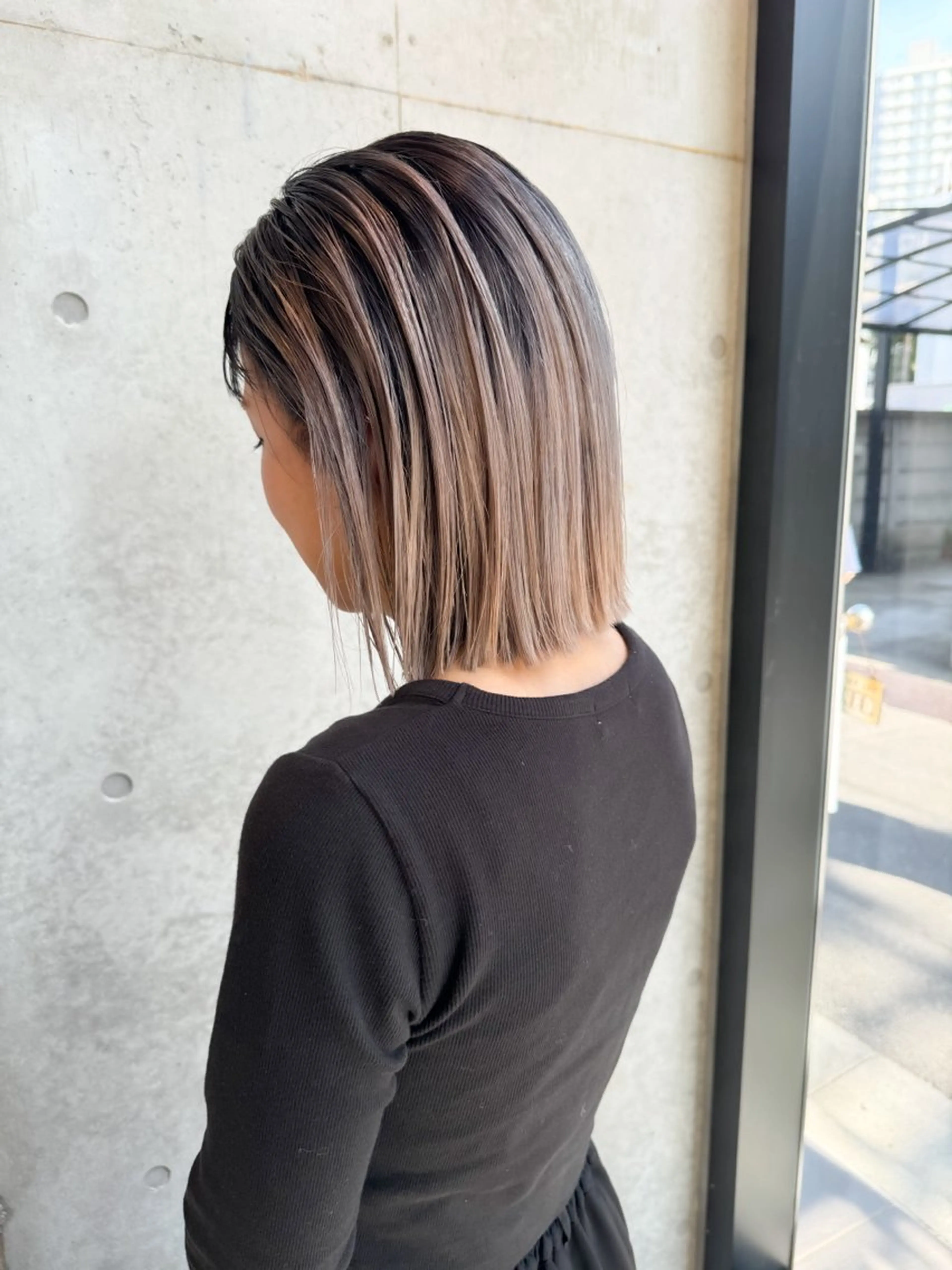 ショート カラー ヘアアレンジ ミニボブ/ブリーチ 🌈MISATOのヘアスタイル