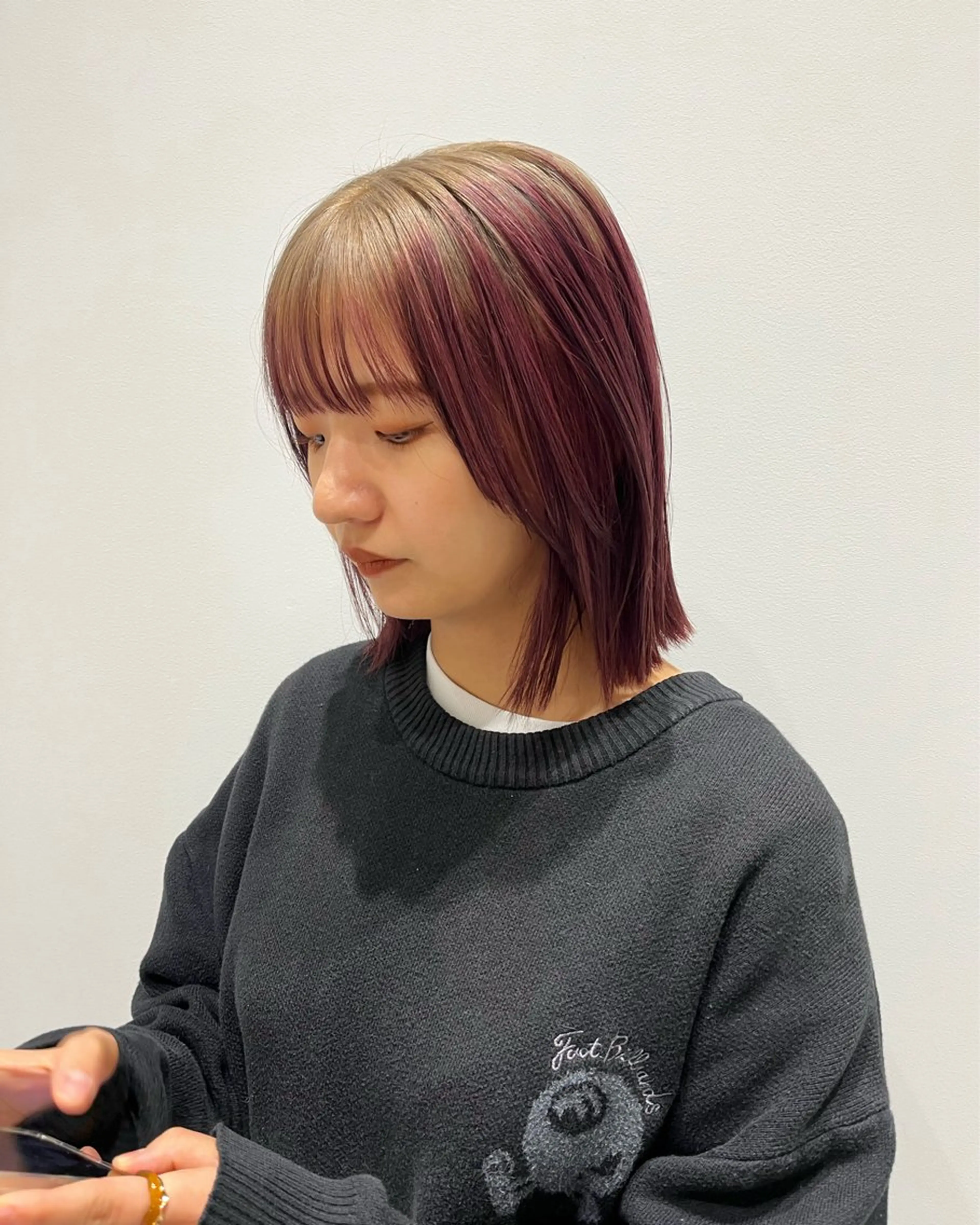 ミディアム カラー iLi所属・iLi 《イリ》のヘアスタイル