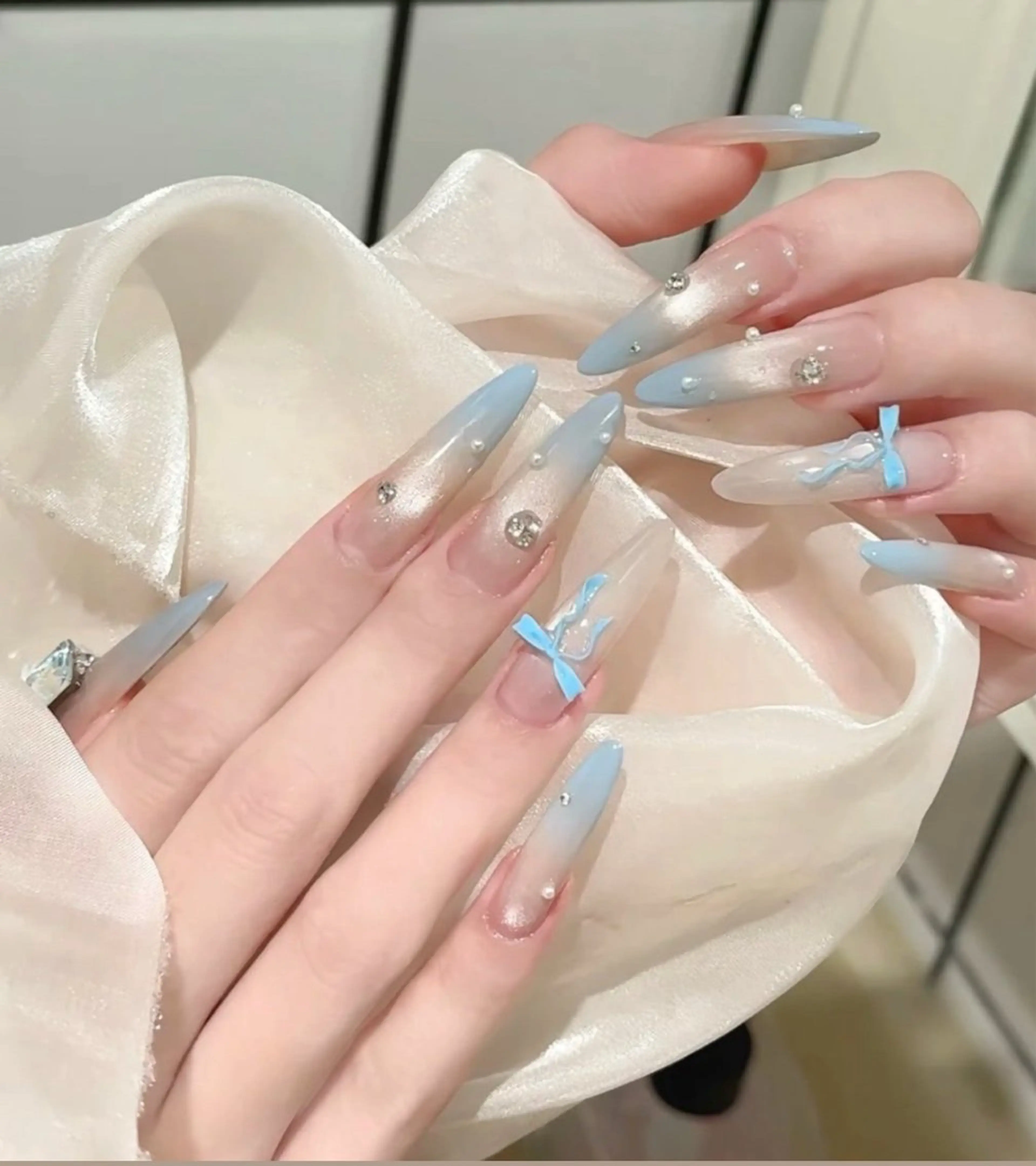 ネイル アートネイル オーロラネイル チークネイル フレンチネイル ガラスフレンチ ハンドネイル 🎀🎀YooLi Nail Salonのネイルデザイン