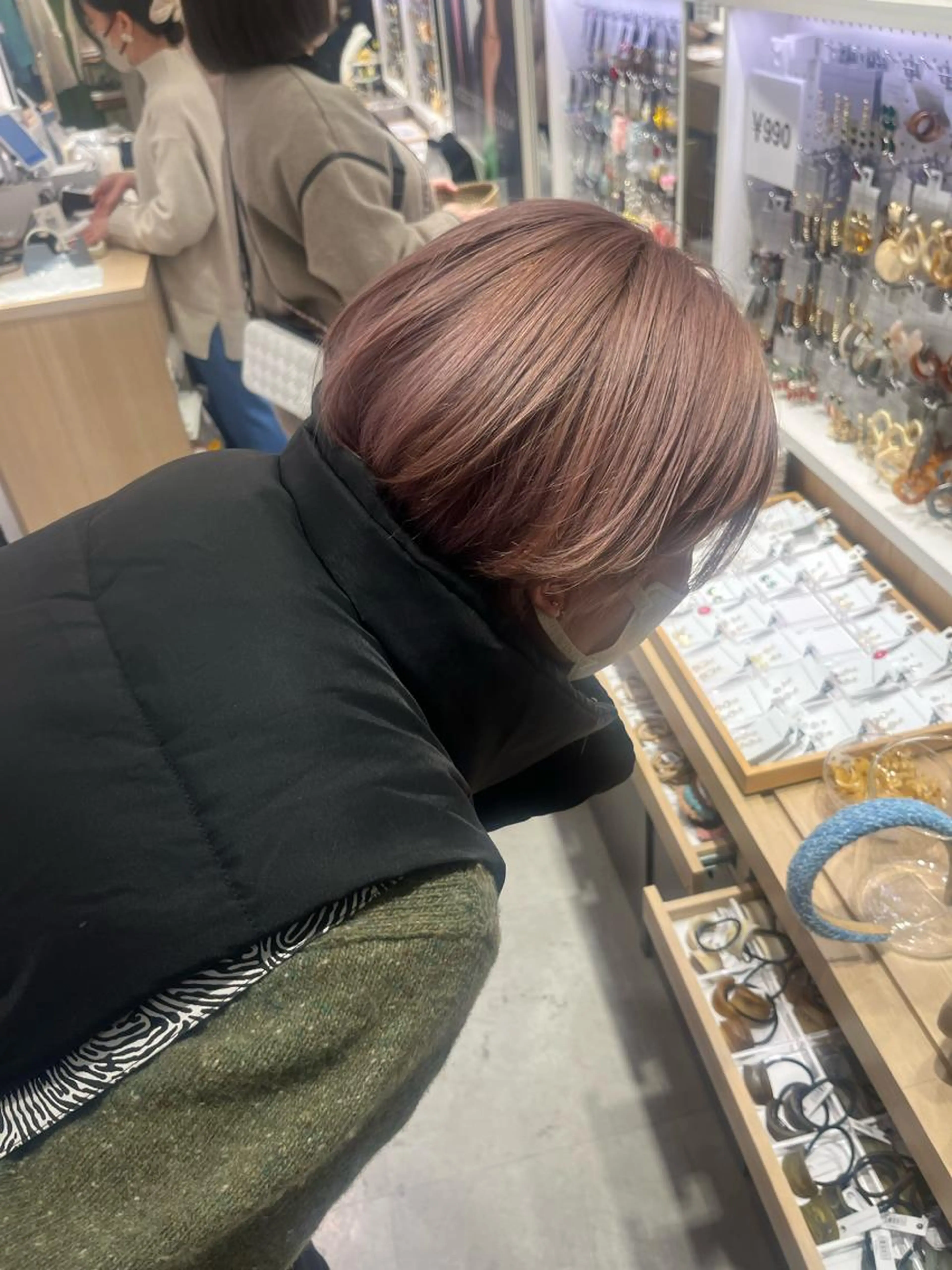 🩷リピーター様限定🩷カット + カラー  ￥7,980の写真