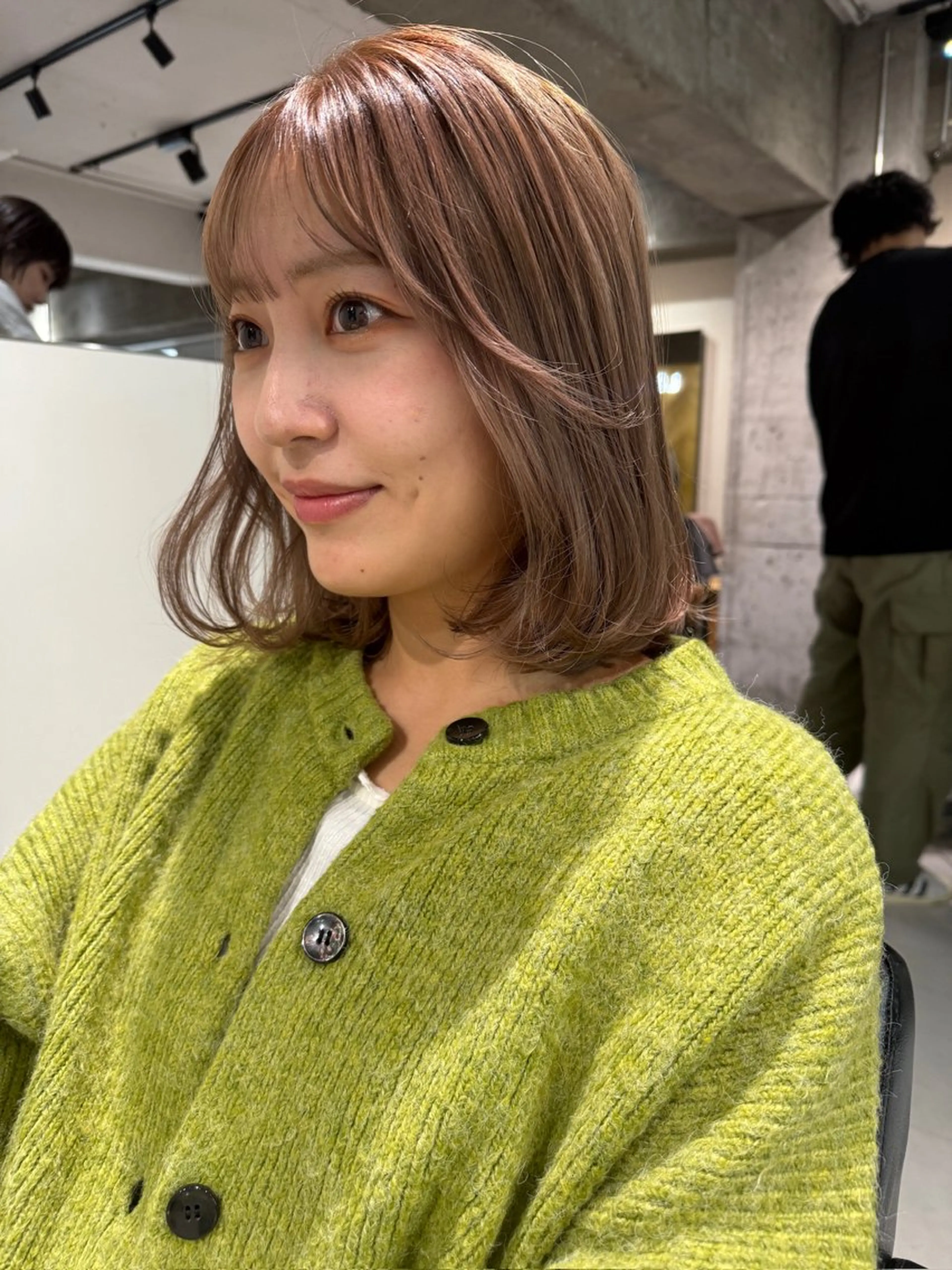 ミディアム 透明感🎀LOREN エリコ🌈のヘアスタイル