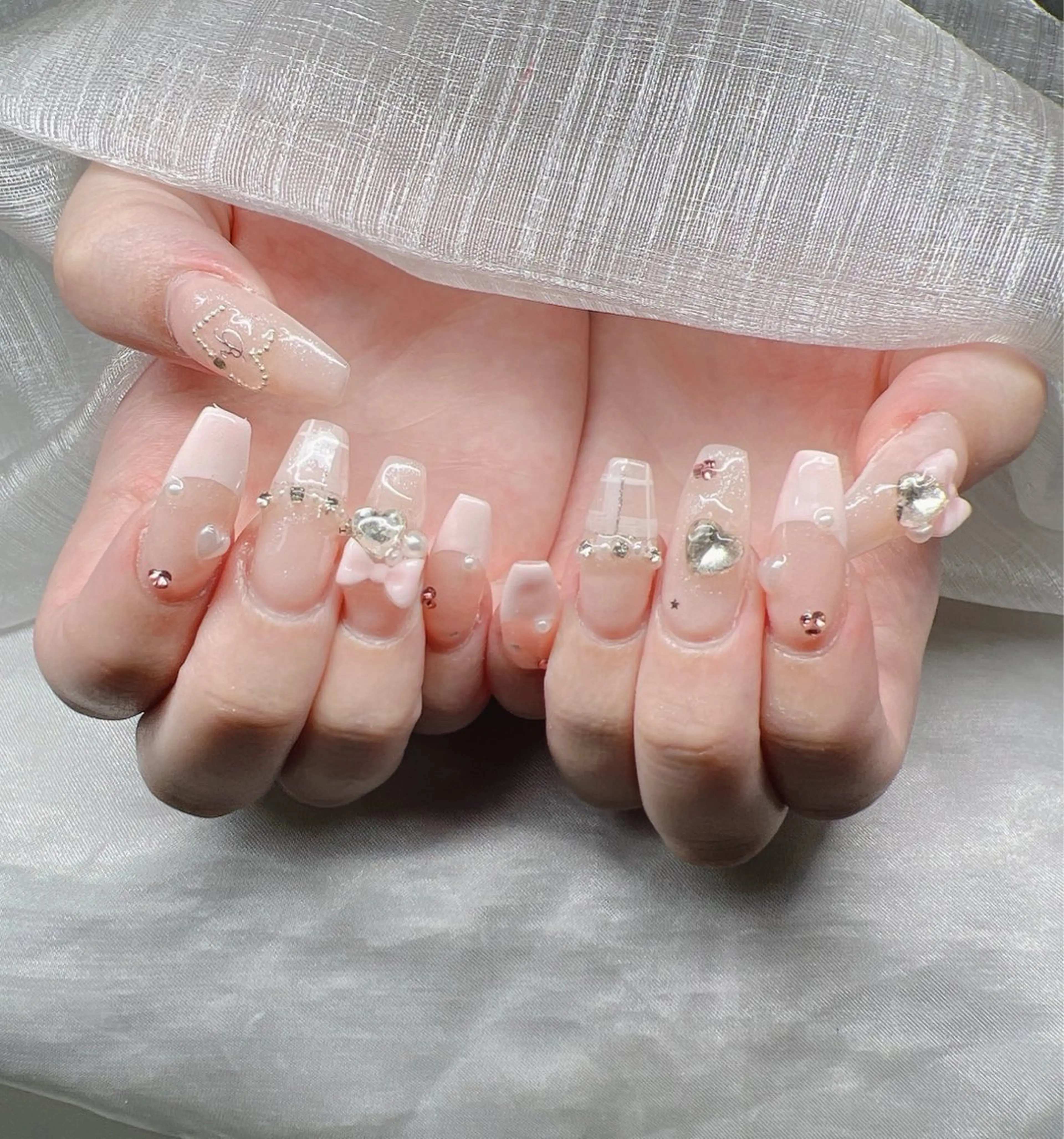 ネイル 長さ出し グラデーション 卒業式 キラキラネイル マグネットネイル ハンドネイル Lee Nailsのネイルデザイン