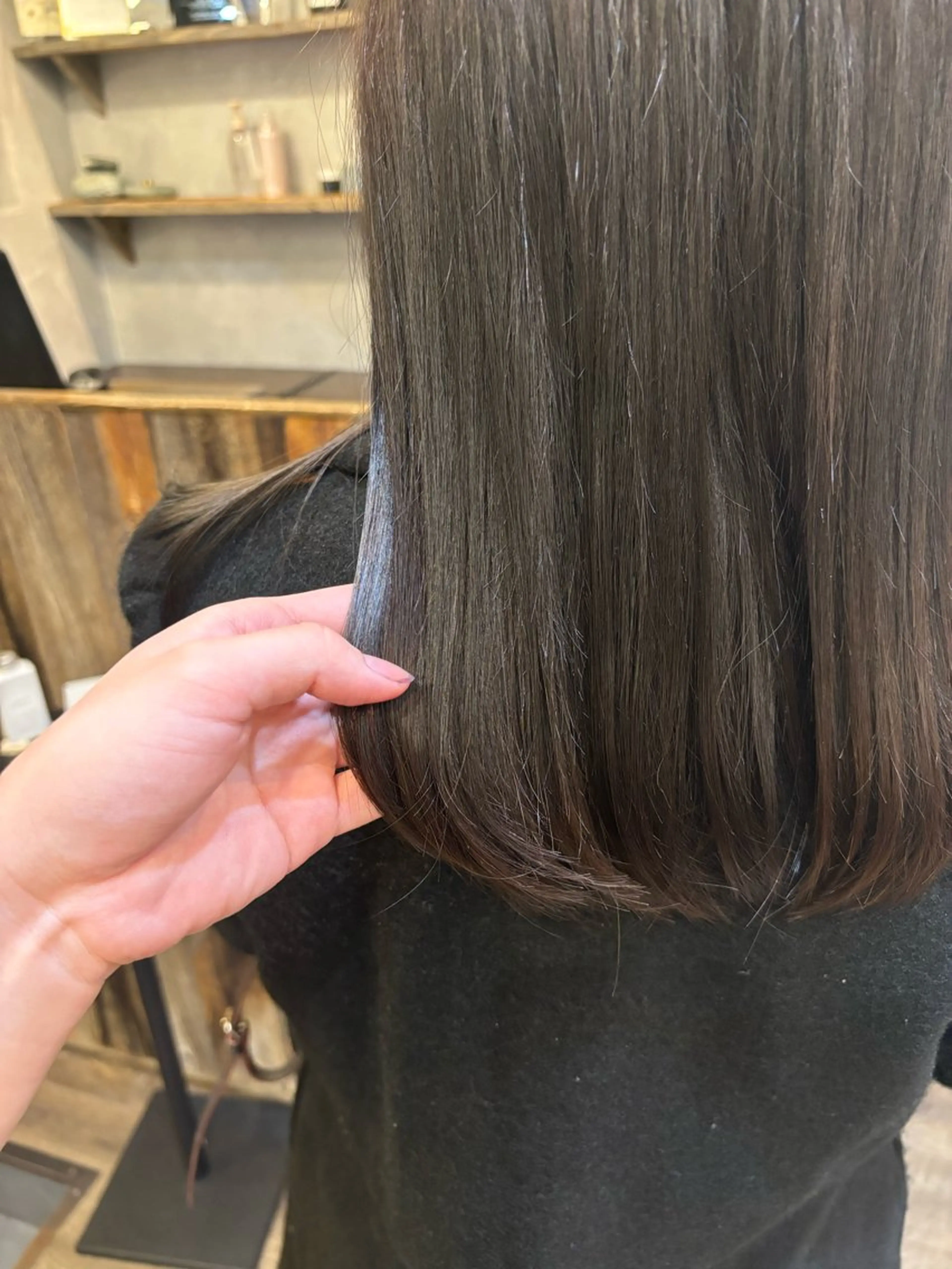 カラー グレージュ CIECA . COCOROのヘアスタイル