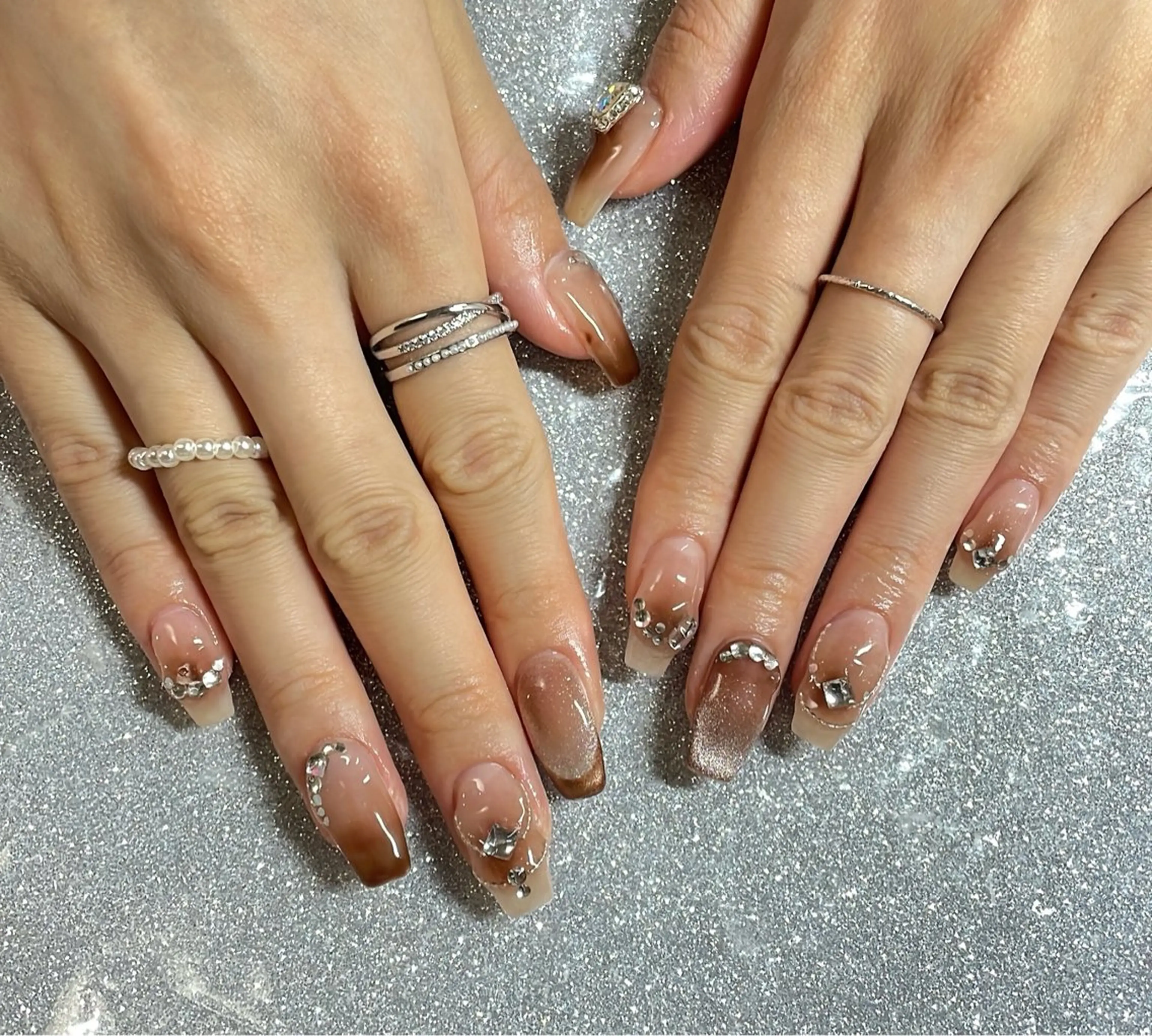 ネイル ハンドネイル VIERU 🌈🎀💖のネイルデザイン