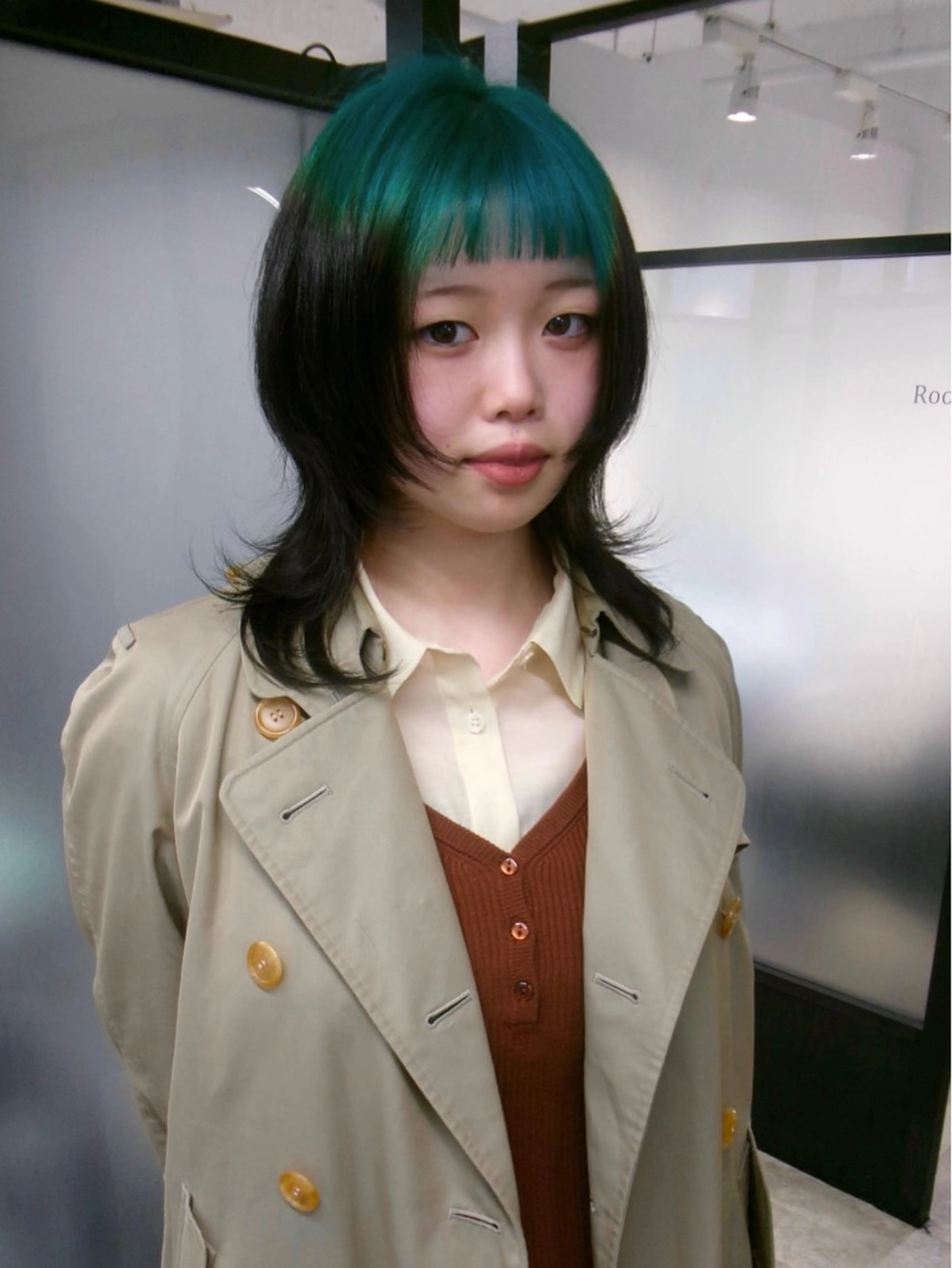 ミディアム カット ヘアカラー トリートメント MIMI🌻໋᳝݊ 個性派カラー⑅ ⸝꙳のヘアスタイル