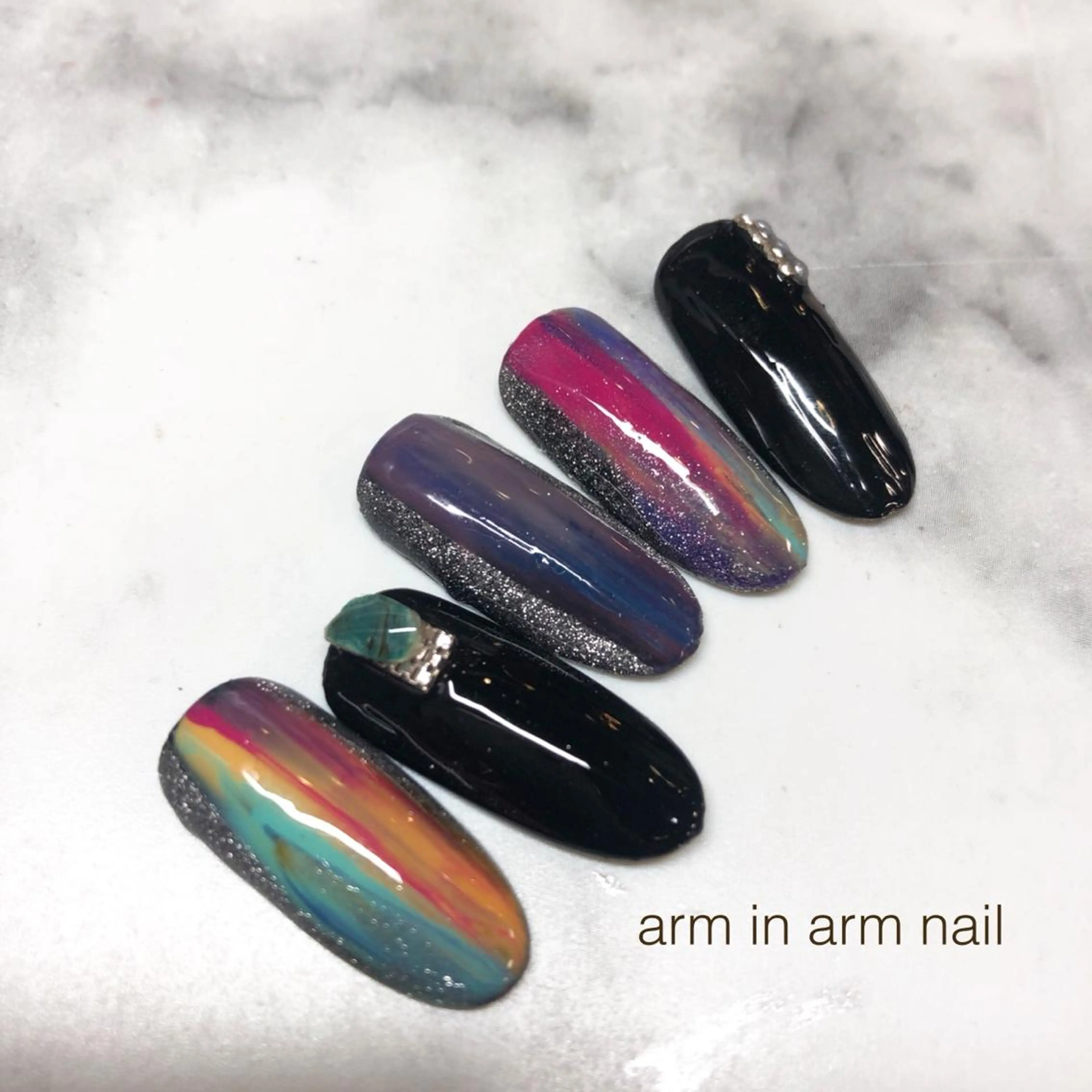 ネイル arm in arm ︎✿Yamamotoのマツエク・マツパデザイン