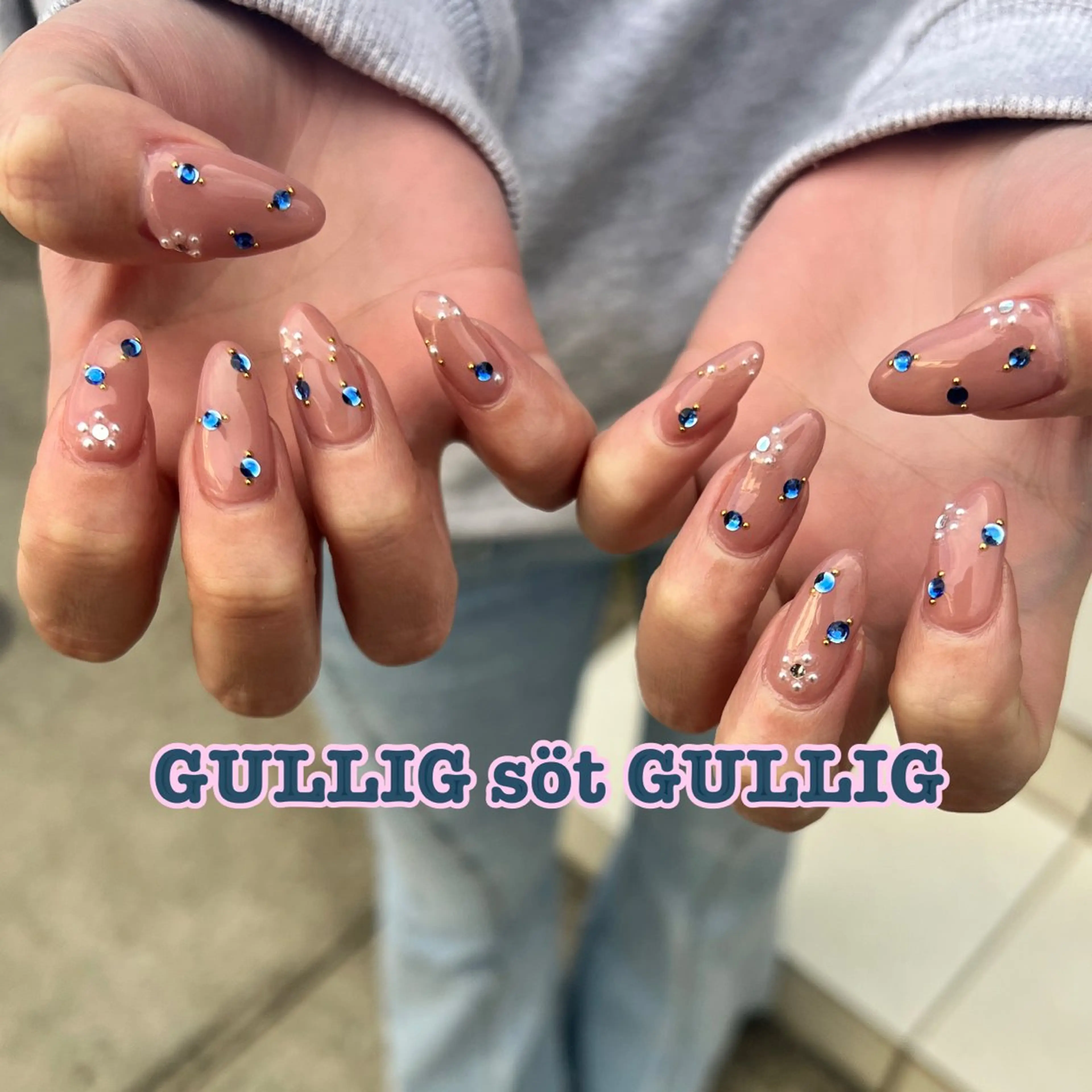 ネイル 持ち込み ハンドネイル フットネイル GULLIG söt GULLIGのネイルデザイン