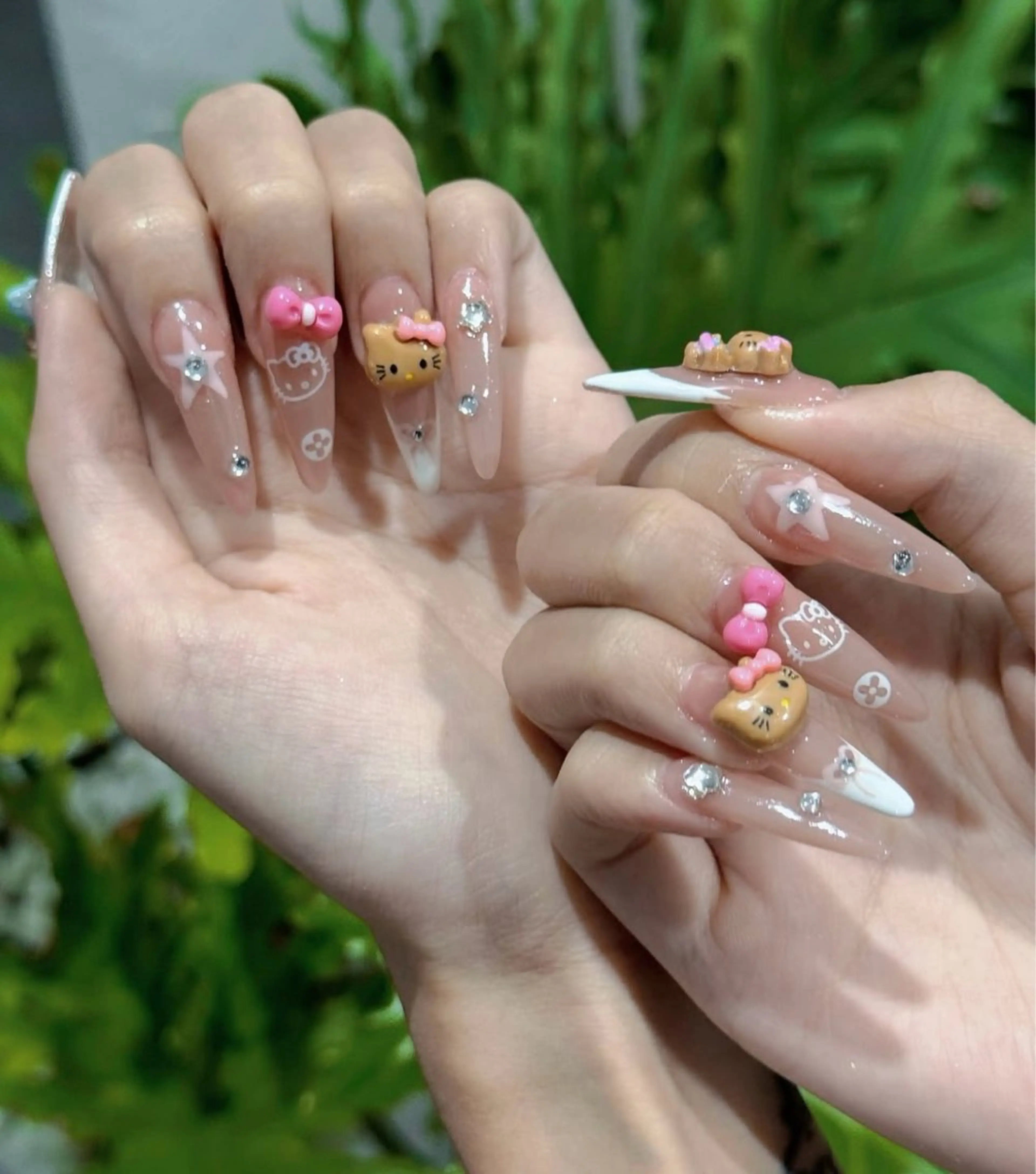 ネイル アートネイル オーロラネイル ブルー チークネイル フットネイル ハンドネイル NAILS168 新大久保店のネイルデザイン