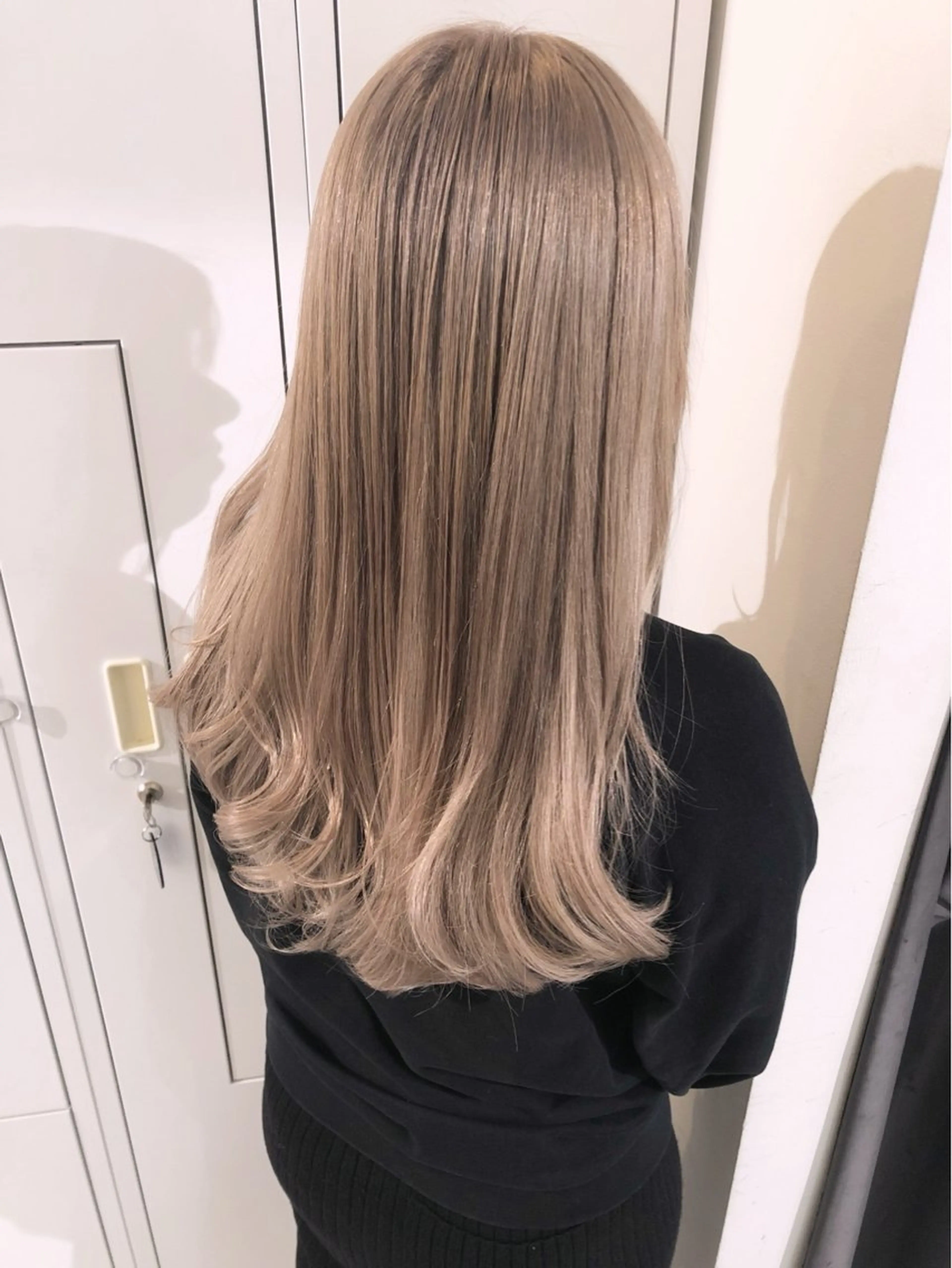 ⭐️【ダメージ95%カットファイバープレックスブリーチ使用】ダブルカラー +高保湿トリートメントの写真