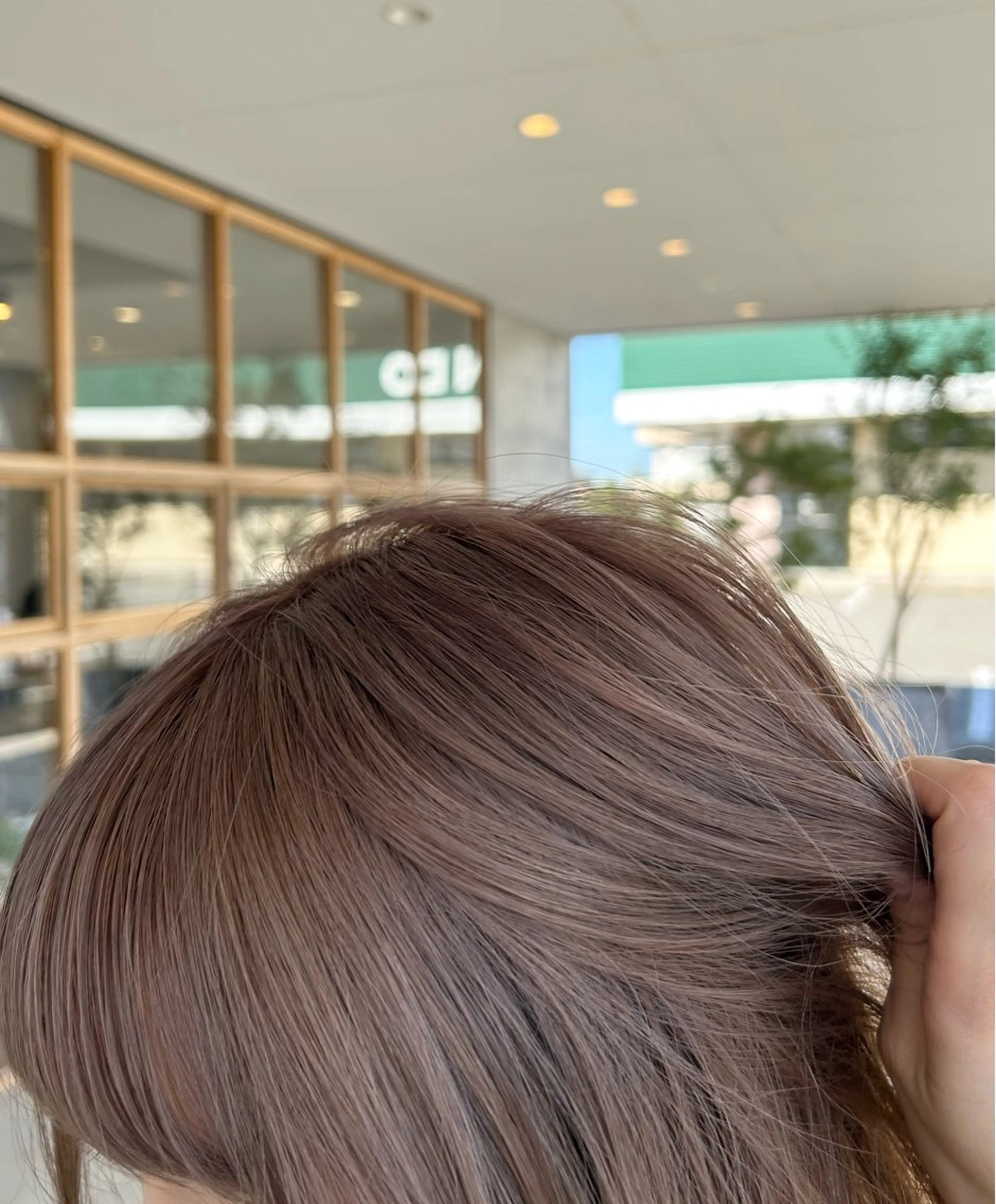 セミロング カラー hale所属・hale airiのヘアスタイル