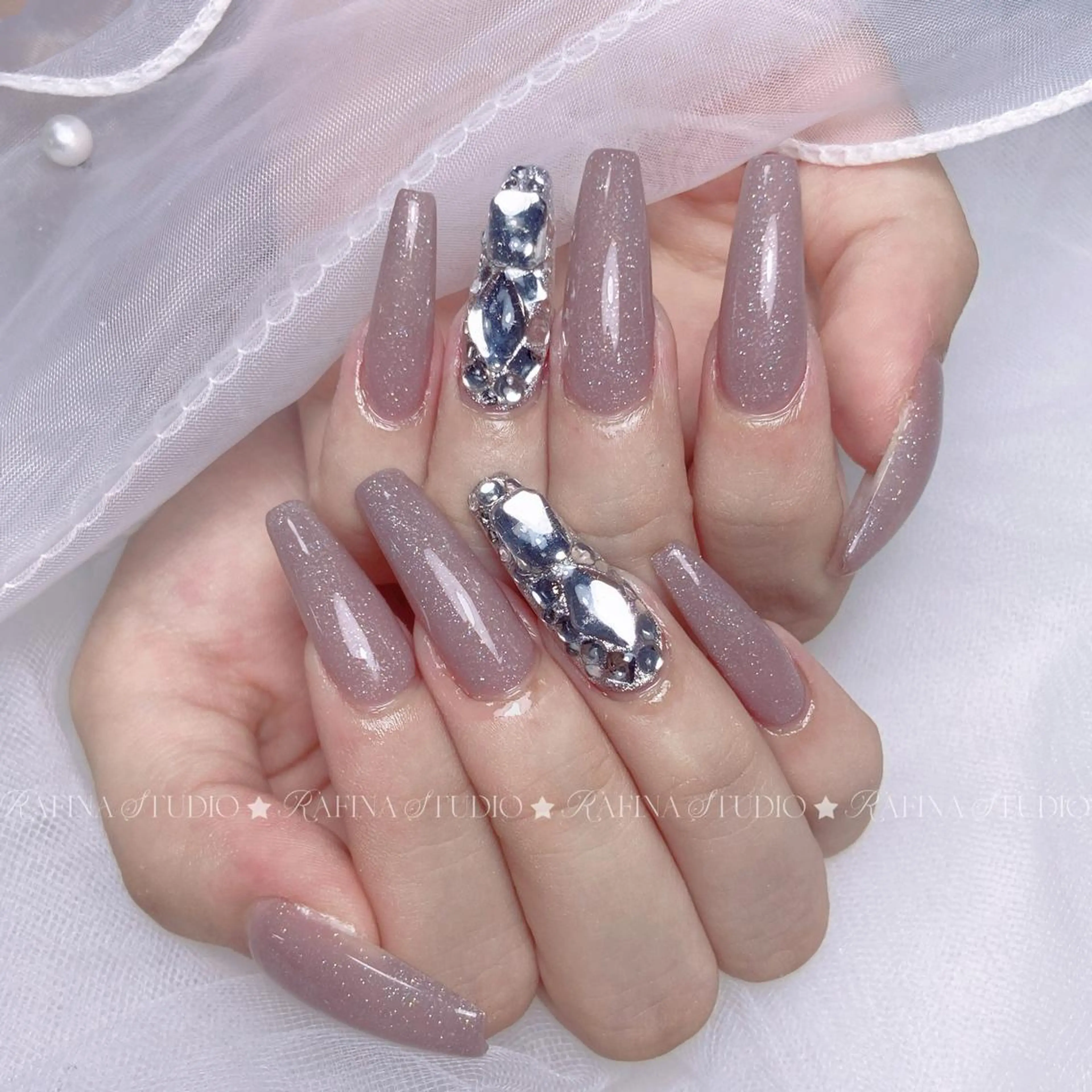 ネイル 玲央 YOYOのネイルデザイン