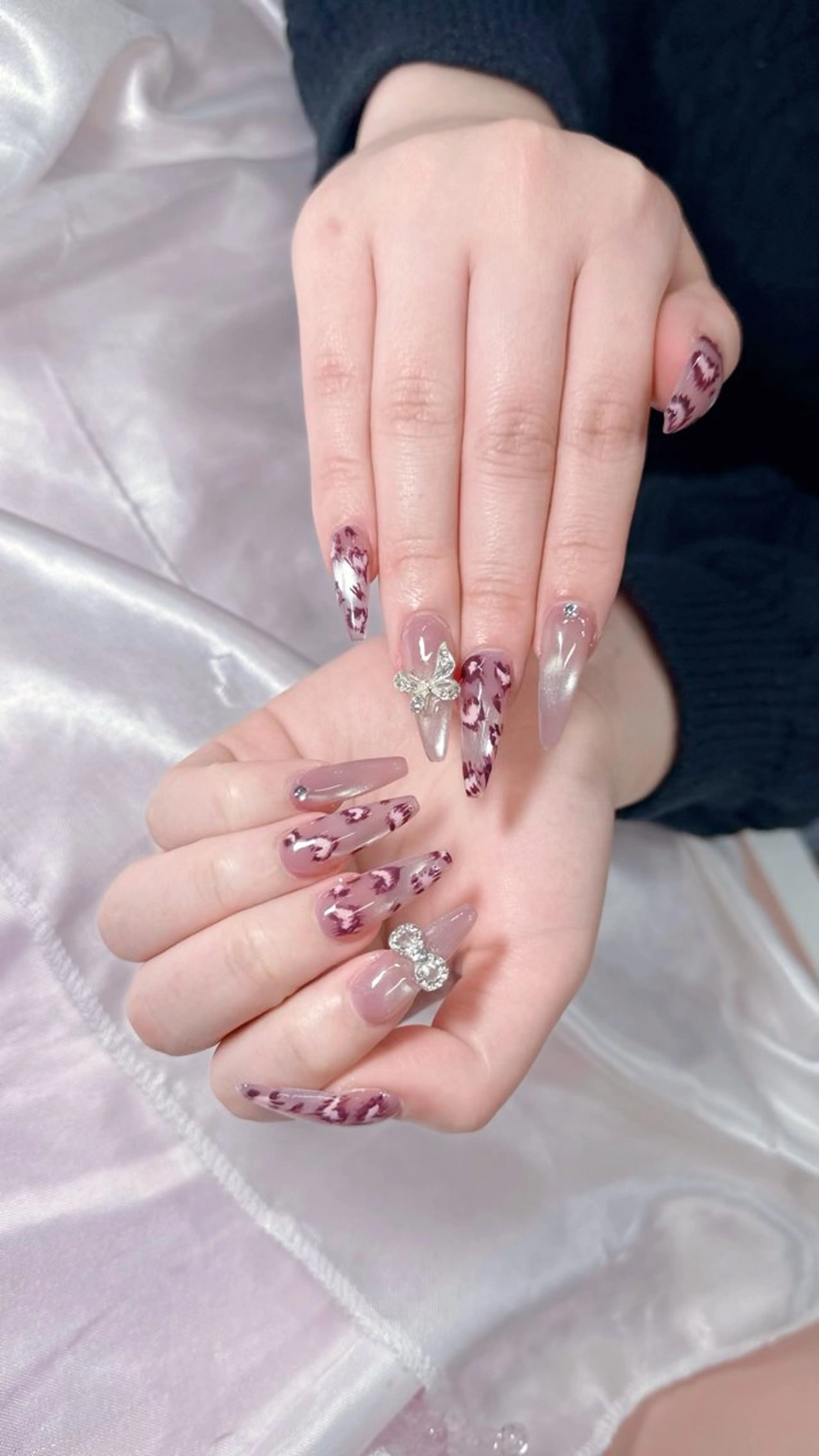 ネイル 成人式 フレンチネイル グラデーション 韓国ネイル ミラーネイル ハンドネイル Lya Nail Salonのネイルデザイン
