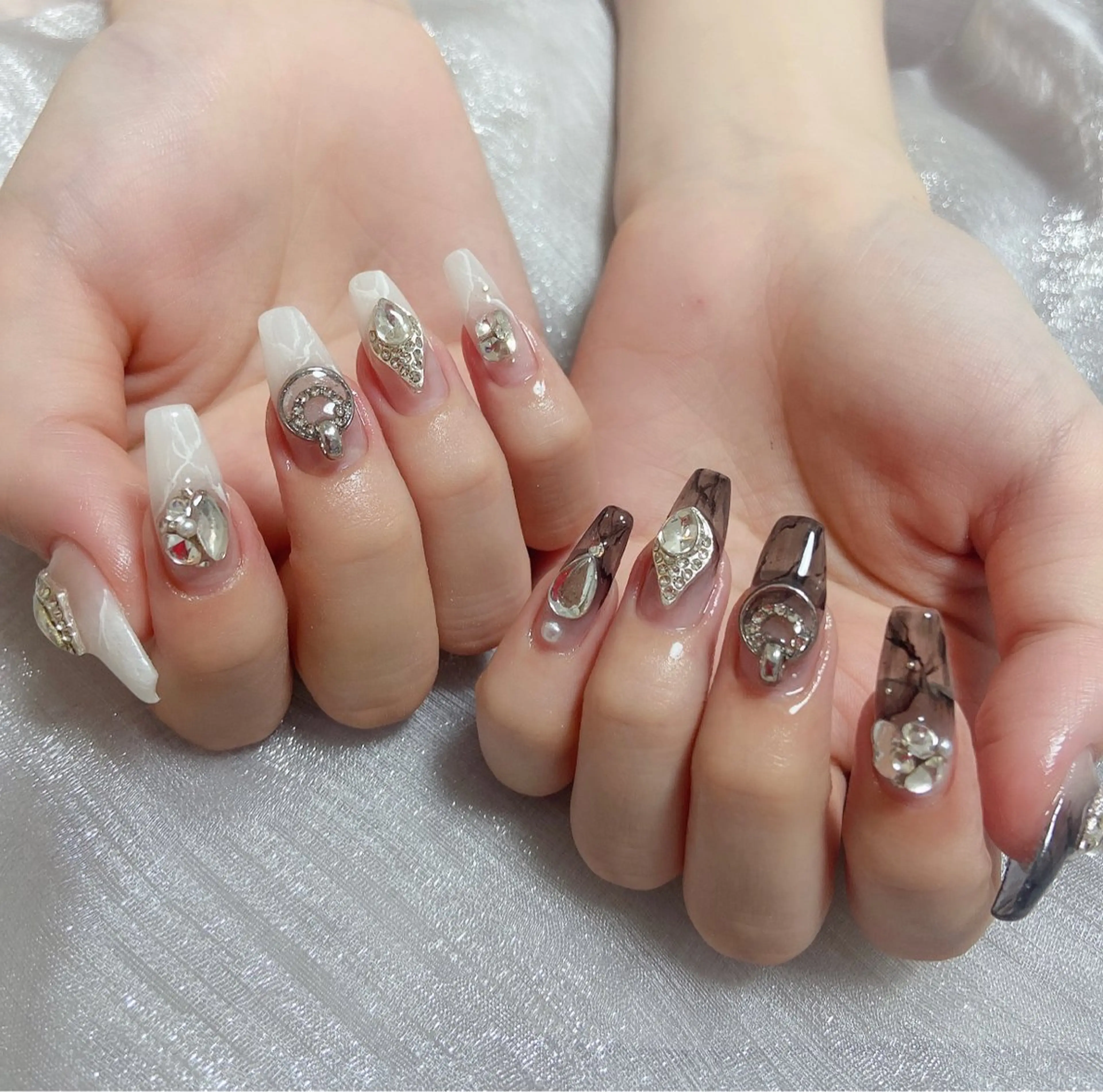 ネイル ハンドネイル ＆ME アンドミーのネイルデザイン