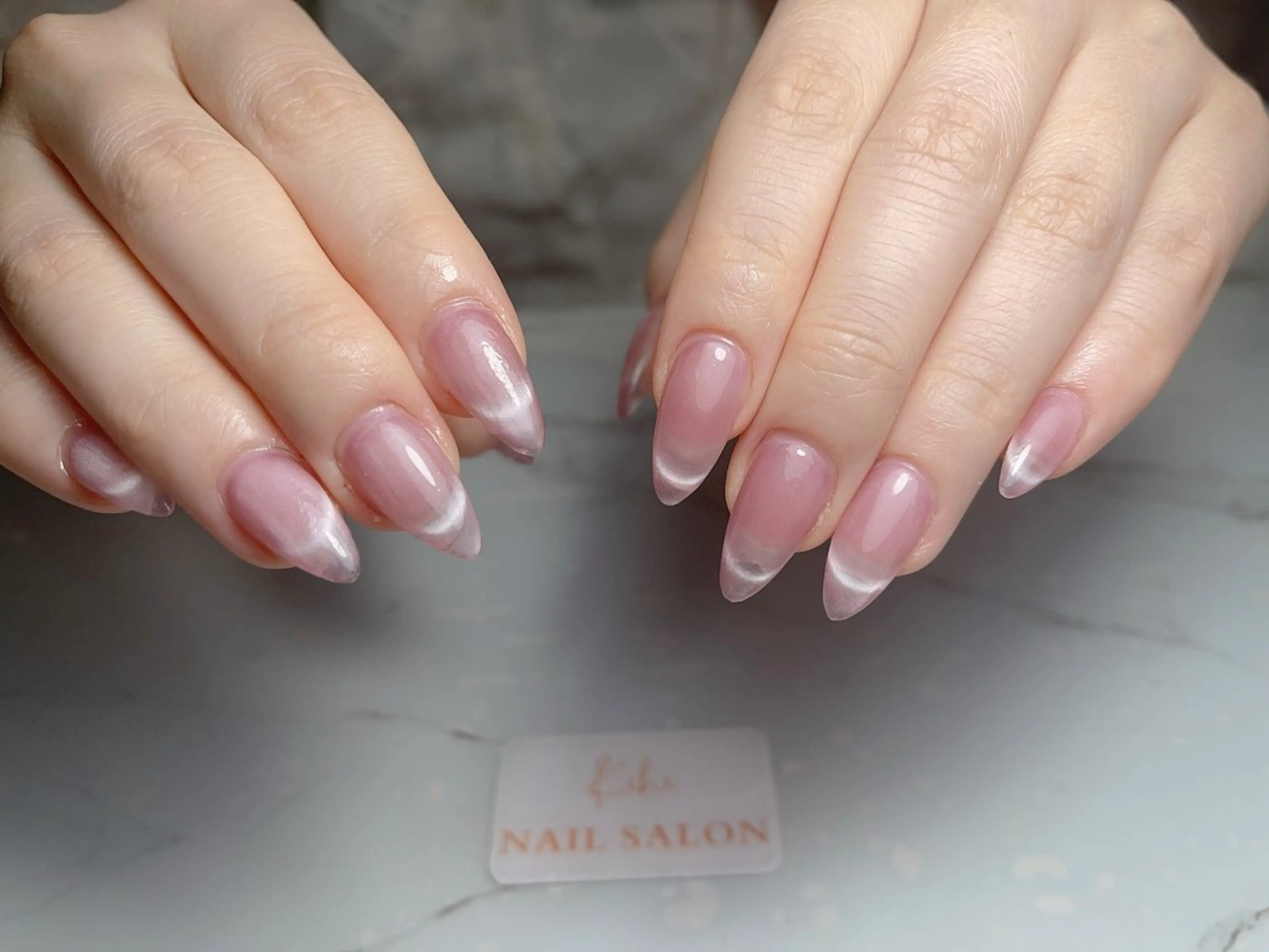 ネイル アートネイル フレンチネイル ジェルネイル グラデーション 韓国ネイル ハンドネイル 💕鈴木ユリ パラジェル/オフ無料のネイルデザイン