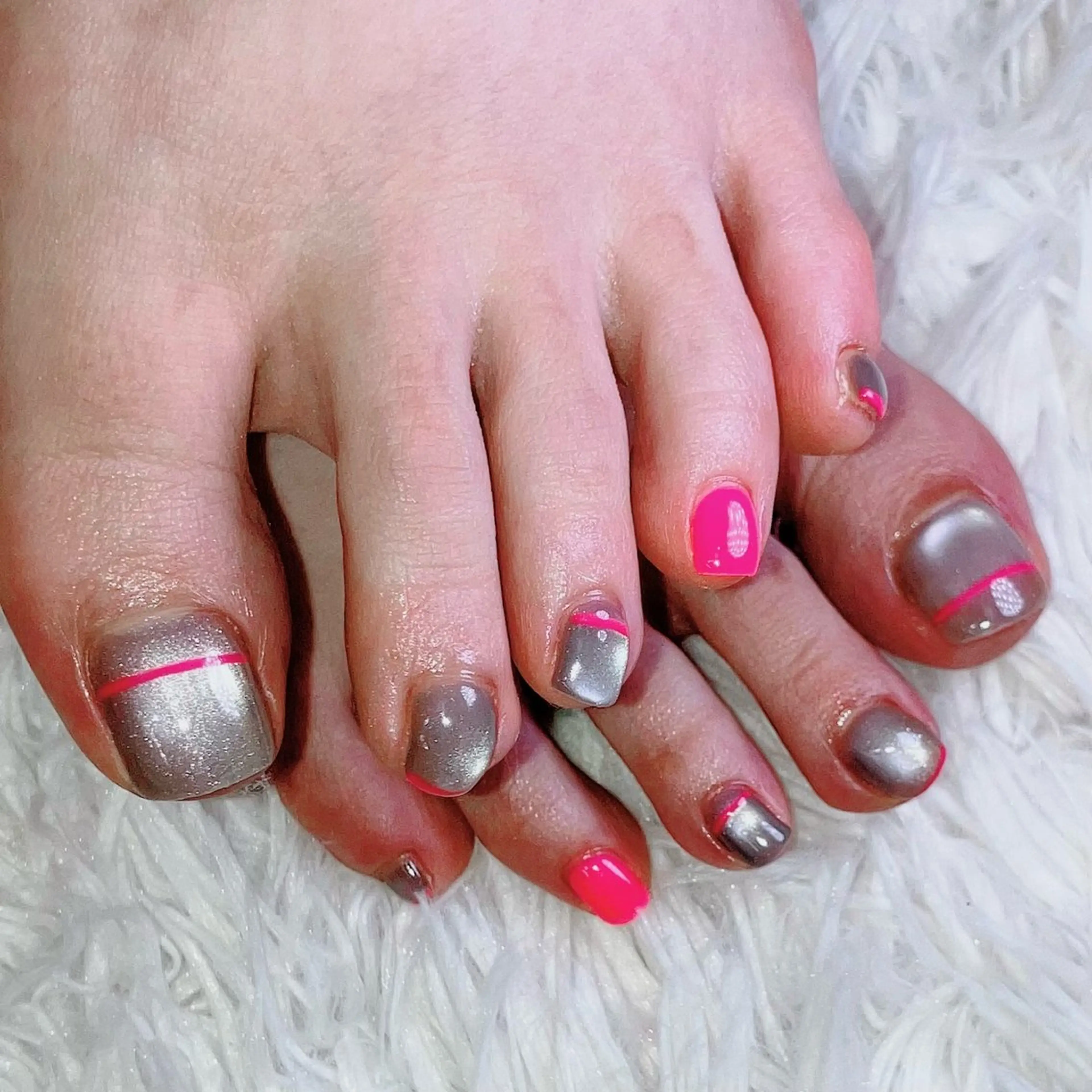 ネイル フットネイル haleyume所属・shino🌟 痛ネイルのネイルデザイン