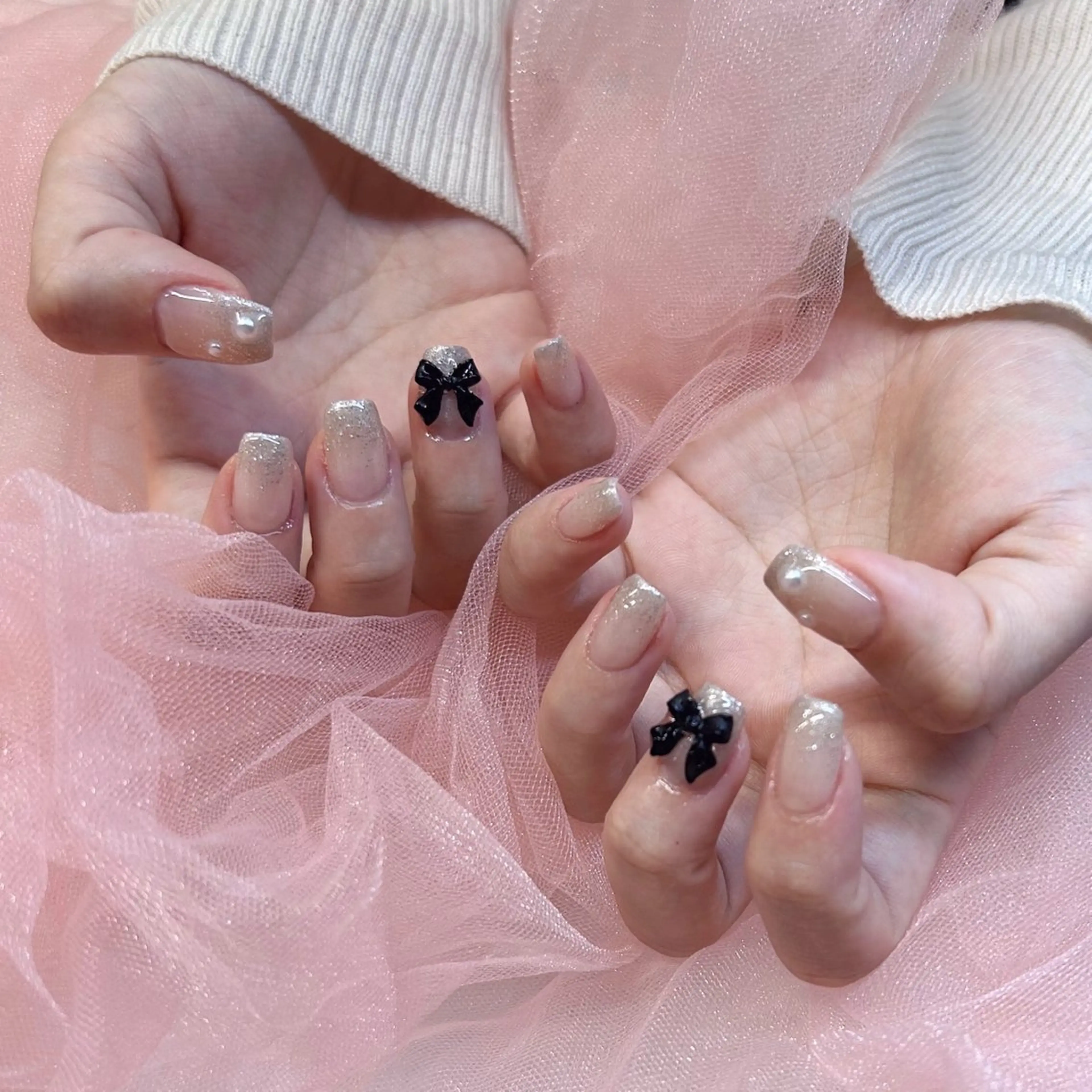 ネイル オフィスネイル リボン ショートネイル EMANON心斎橋店所属・大阪心斎橋ネイル/ hinataのネイルデザイン